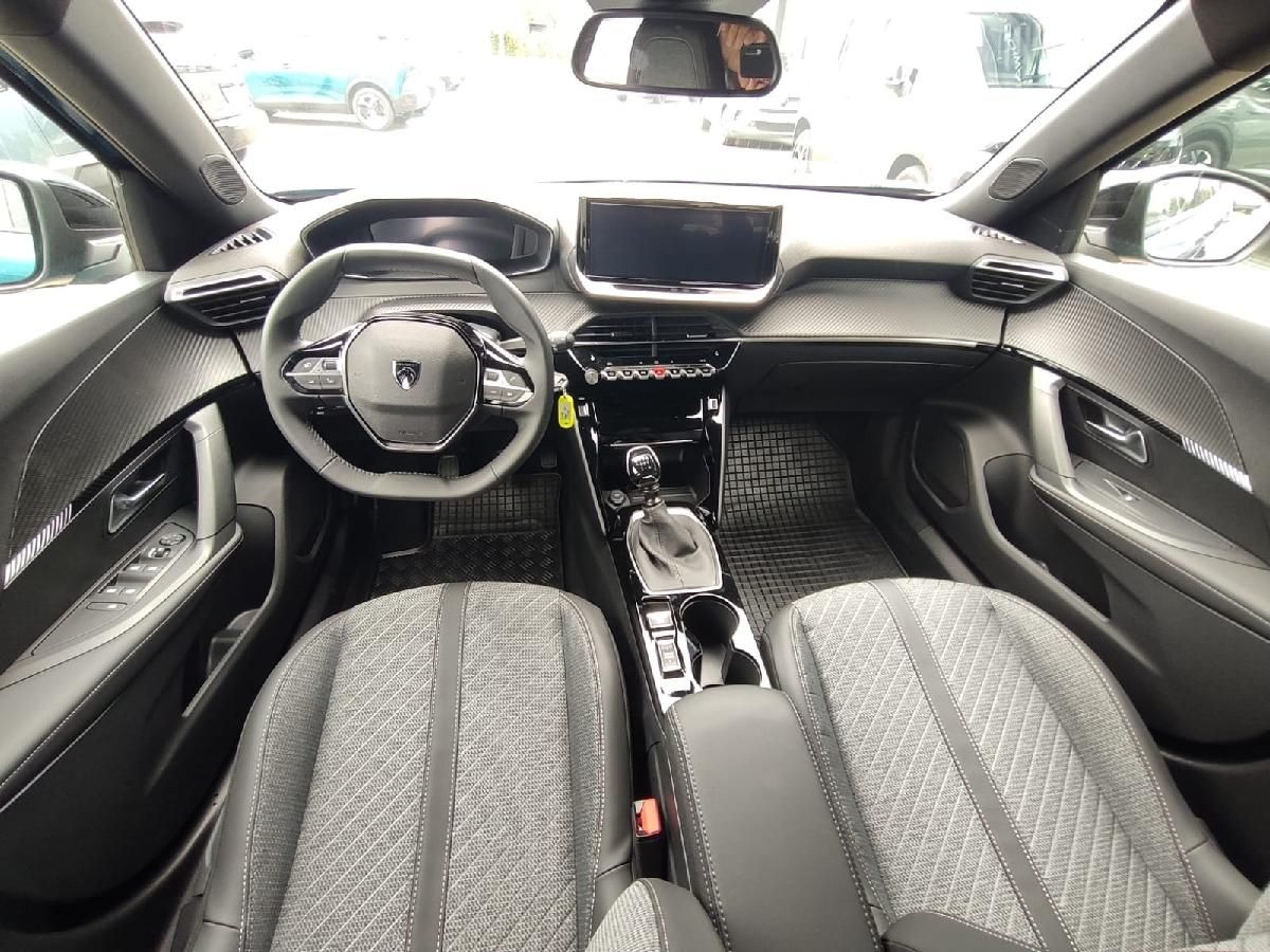Peugeot 2008, ALLURE 1.2 100k MAN6 ALU - fotka 2