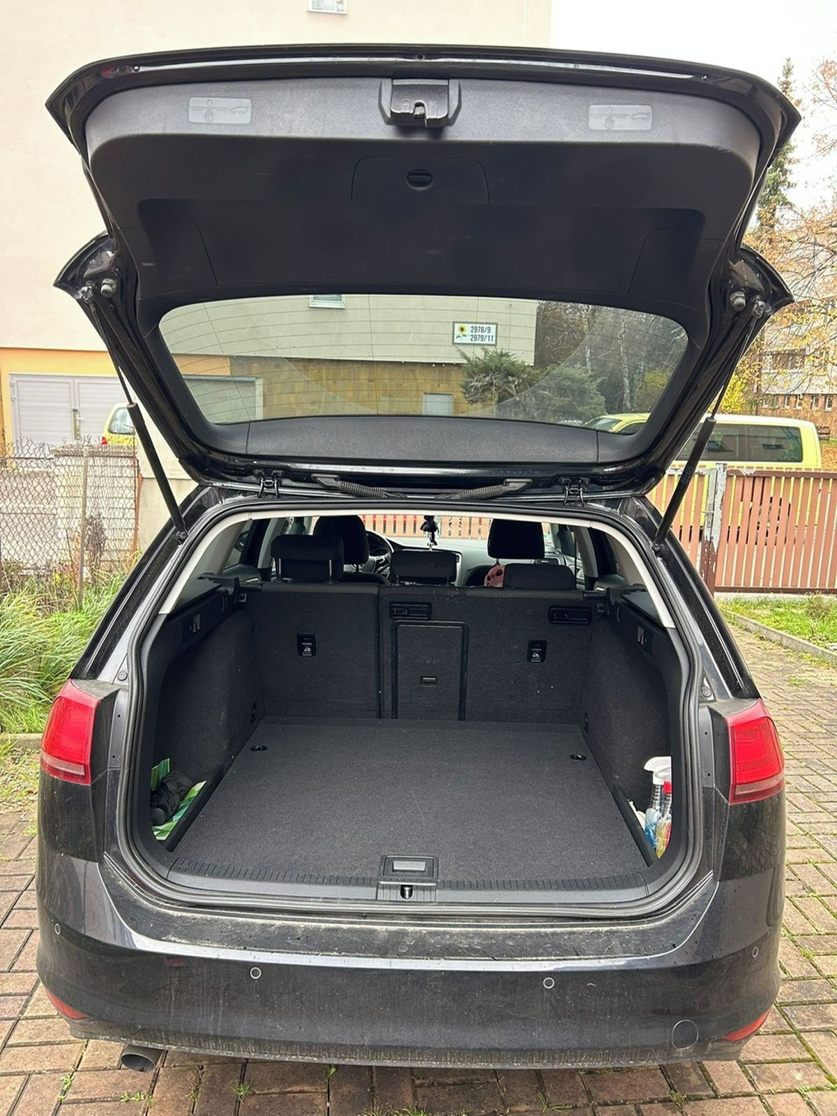 Volkswagen Golf, 1,6TDI 81kW Kombi - fotka 5