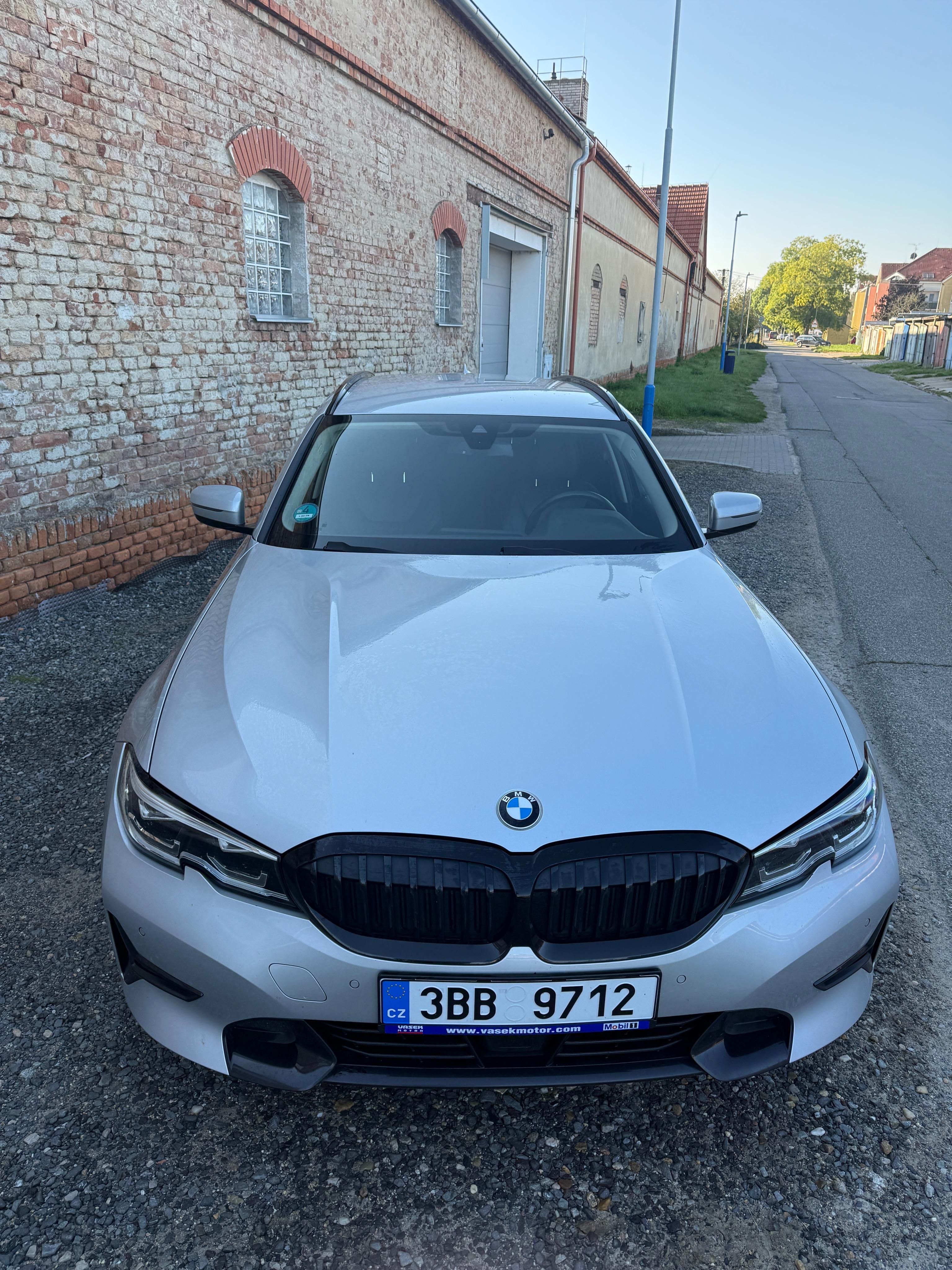 BMW Řada 3, virtual cockpit - fotka 4