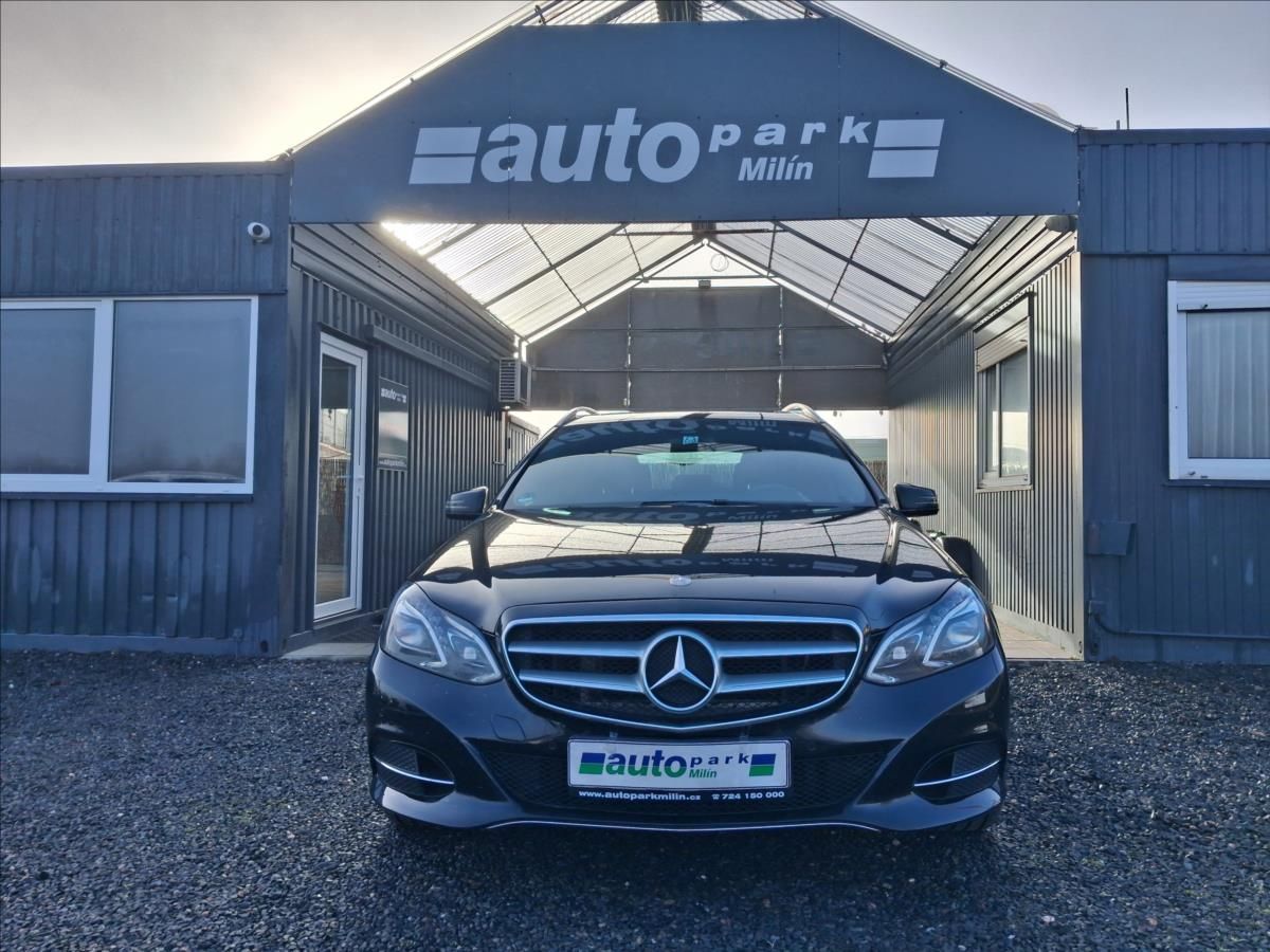 Mercedes-Benz Třídy E, 2,1 2.2,220 Bluetec,po servisu - fotka 2