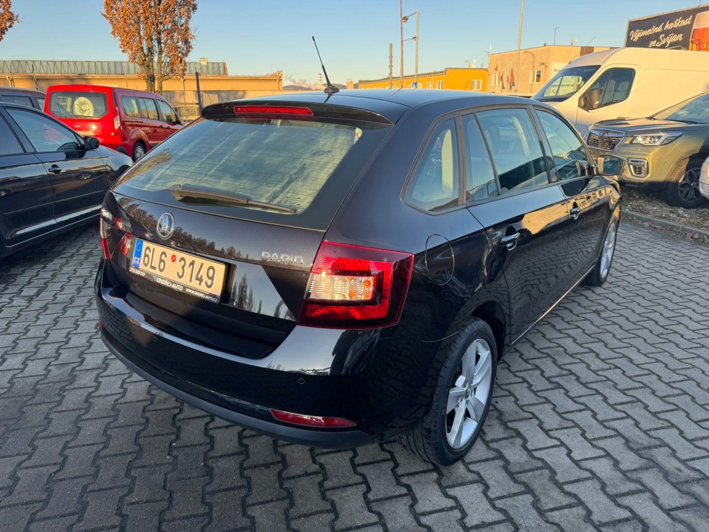 Škoda Rapid, 1,0 TSI 70 KW NOVÉ BRZDY STK - fotka 6