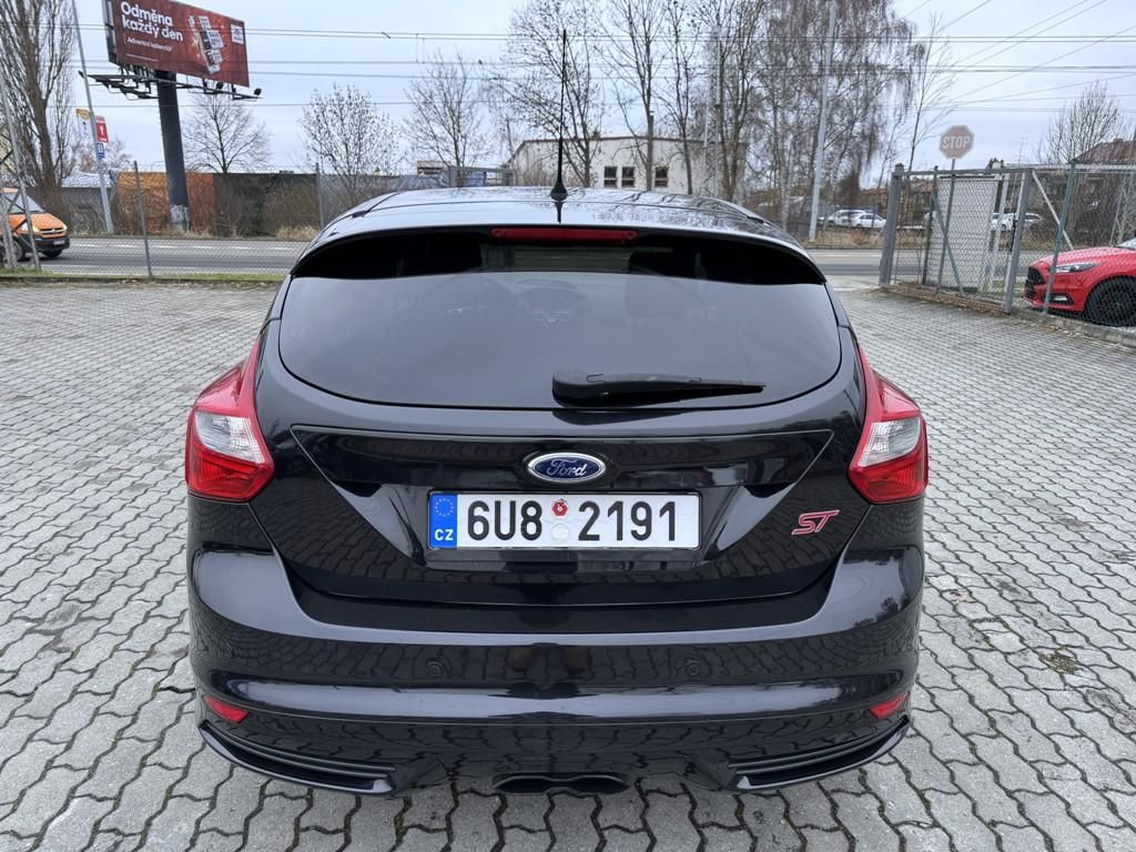 Ford Focus, 2.0 ST 184 kW ČR odp. DPH - fotka 4