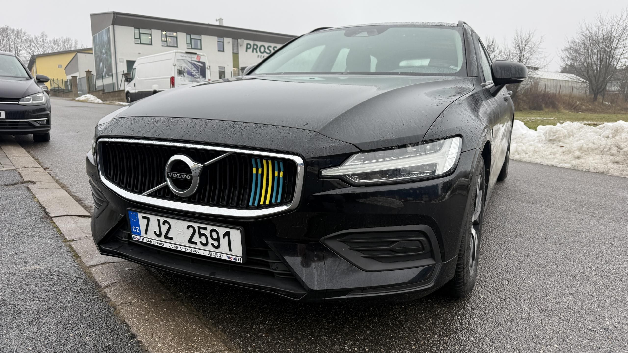Volvo V60, D4 140KW AUTOMAT - fotka 2