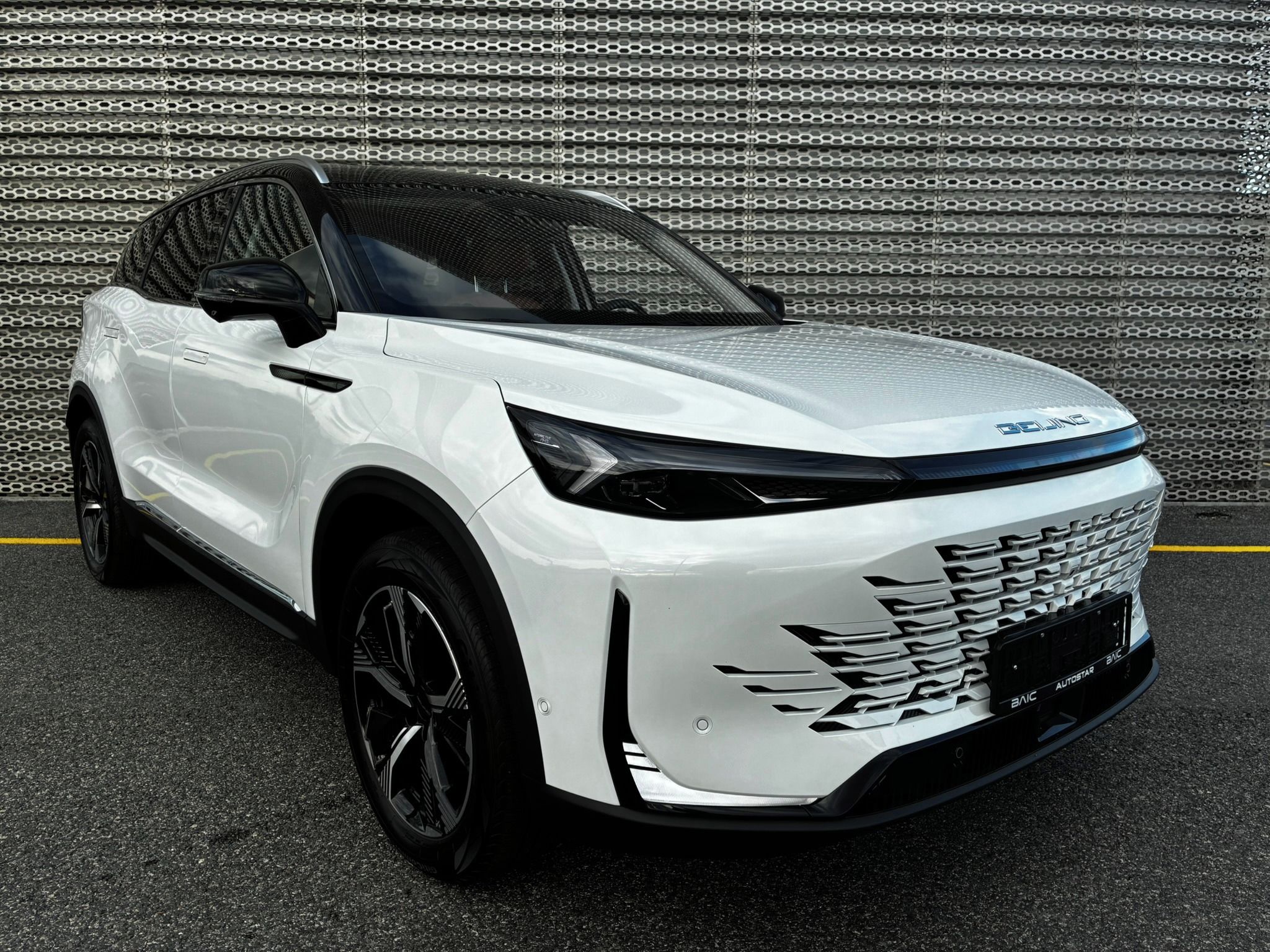BAIC X75, 1,5T 130kW LUXURY 7DCT 4x2 - fotka 4