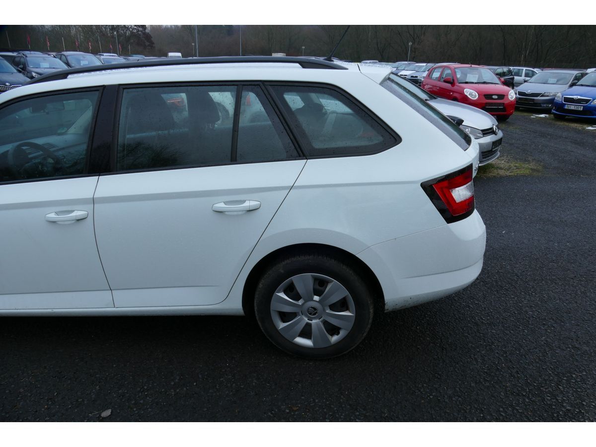 Škoda Fabia, 1,0TSI 70KW  KLIMA - fotka 5