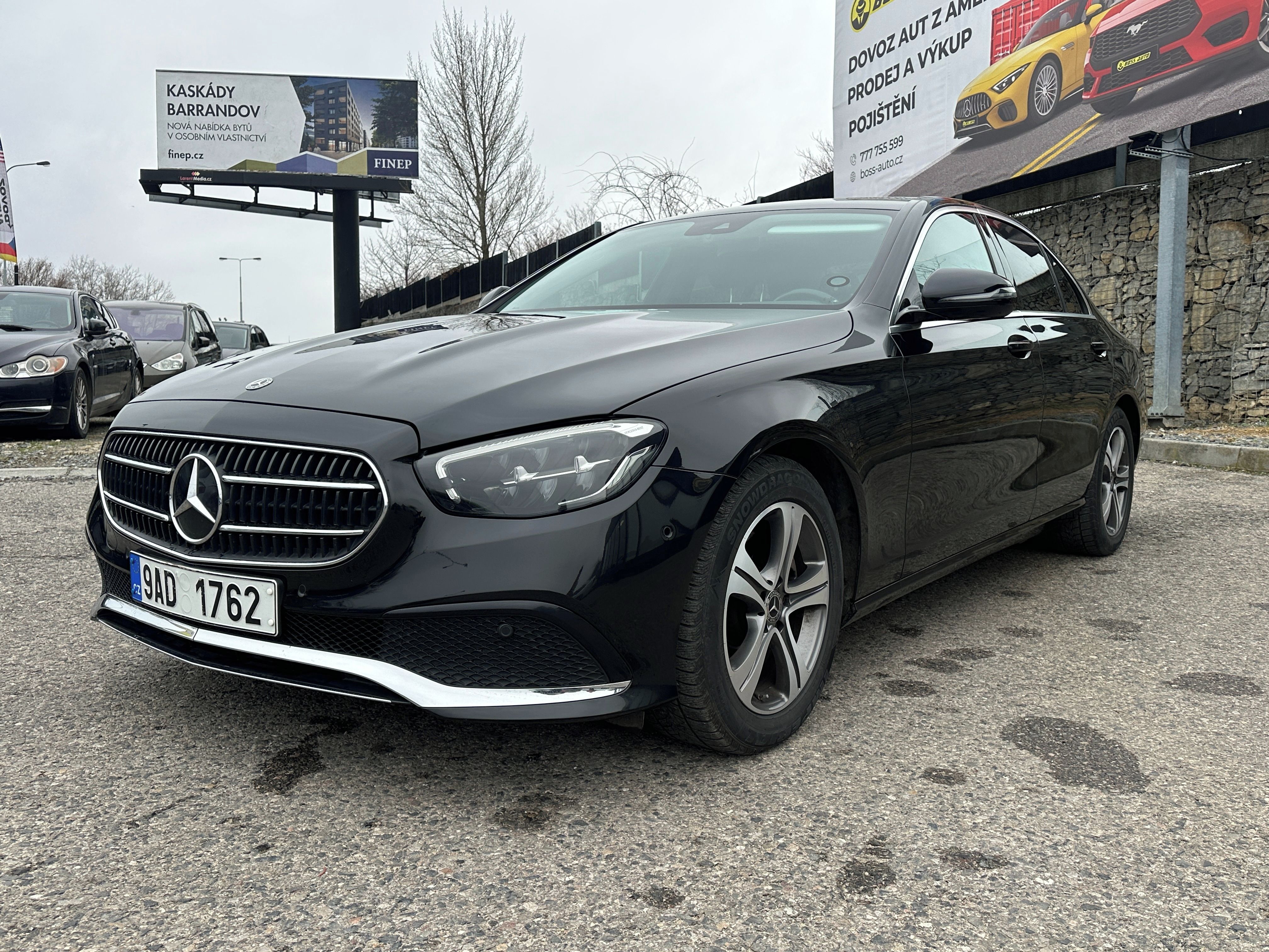 Mercedes-Benz Třídy E, Mercedes-Benz E 220 2022 - fotka 3