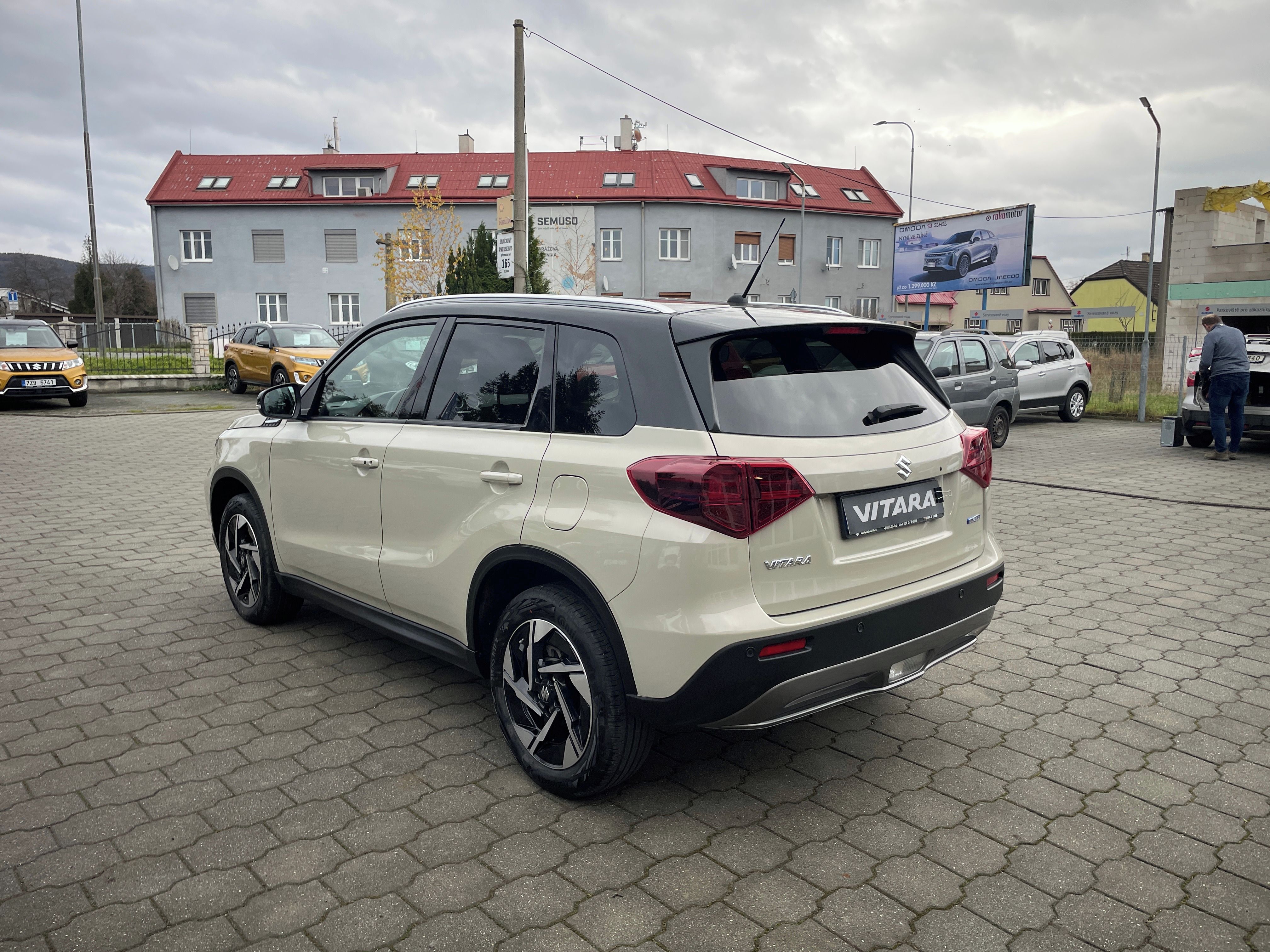 Suzuki Vitara, 1,4 Elegance Hybrid 2WD - fotka 5