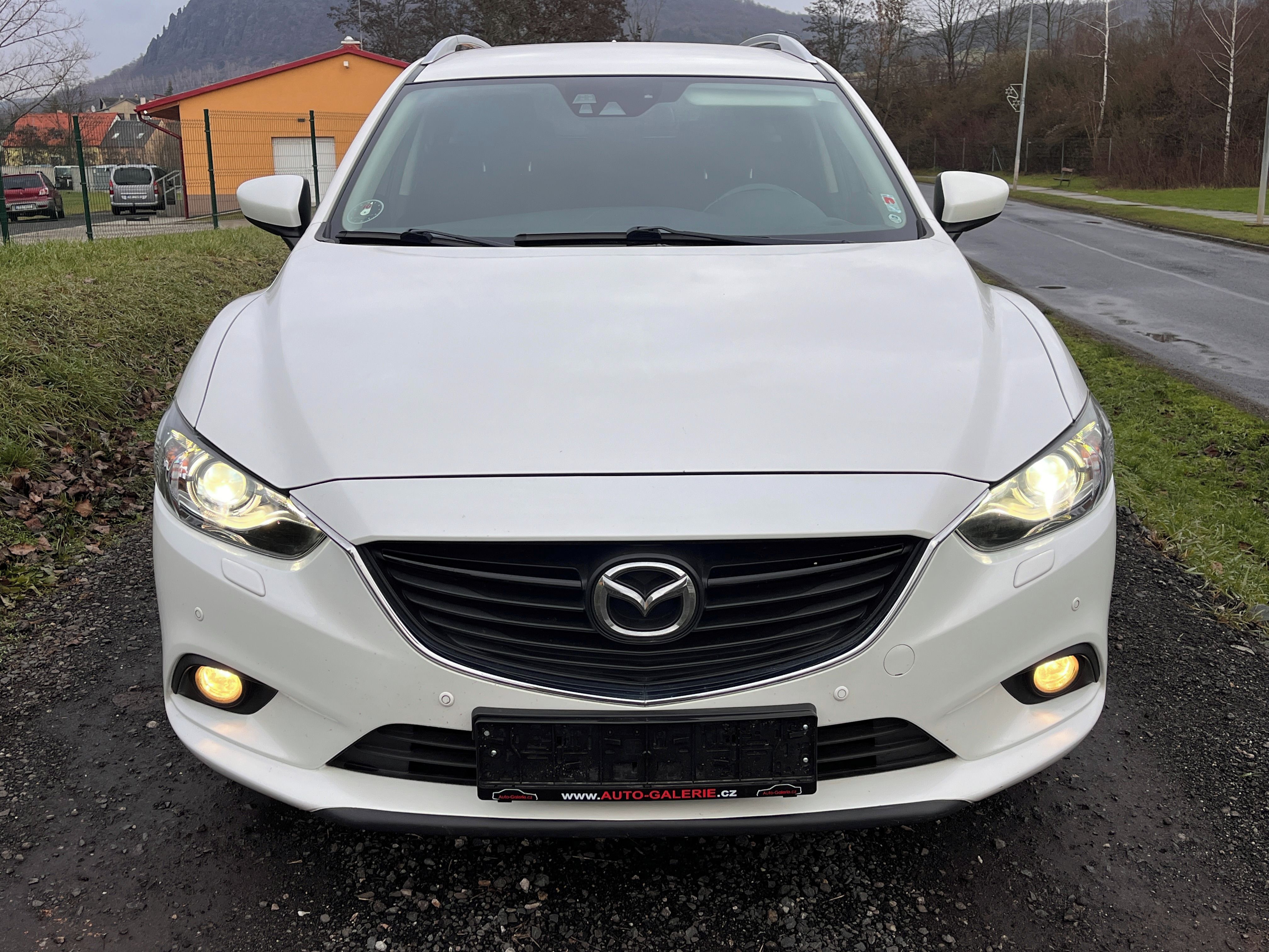 Mazda 6, 2.0i 121KW AT,XENONY,ALU19,TZ - fotka 2