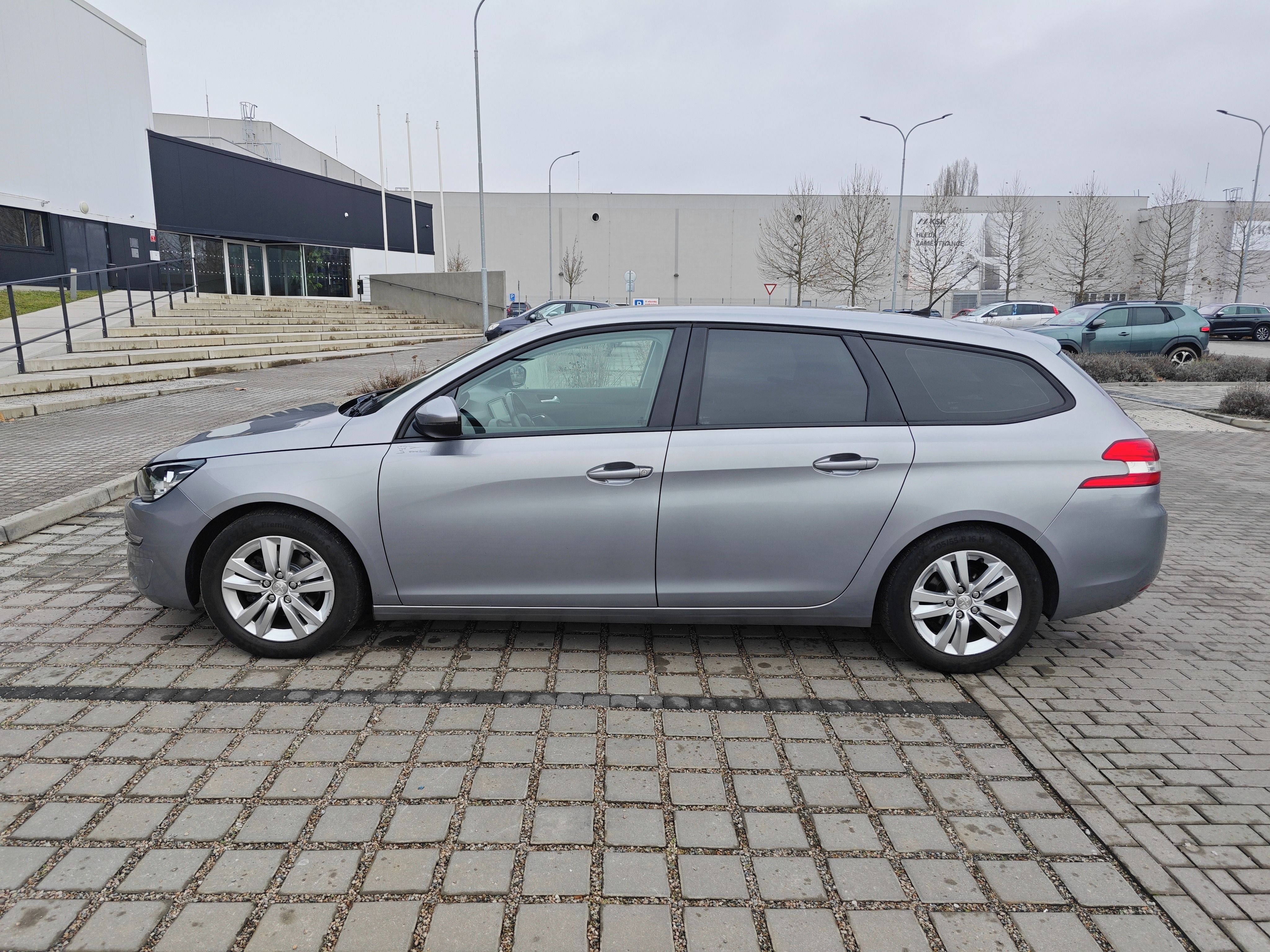 Peugeot 308, SW II 1.6 BlueHDi - fotka 2