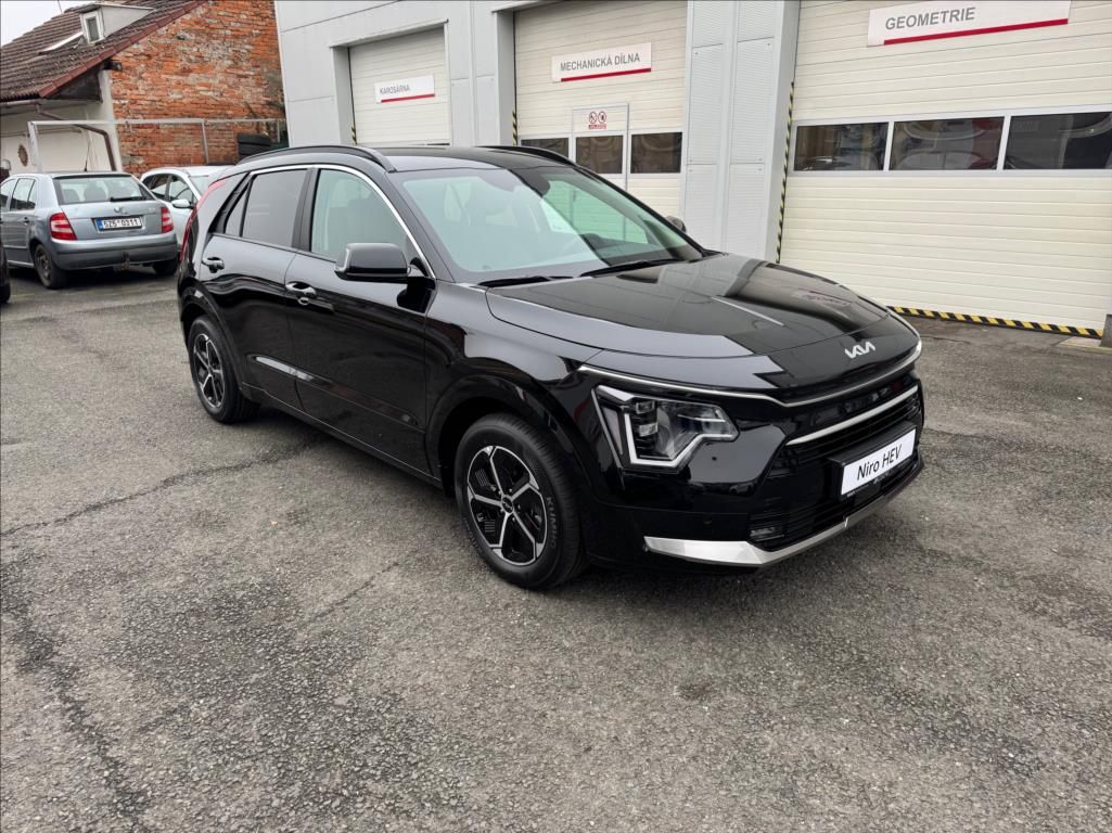 Kia Niro, 1,6 GDI HEV STYLE 6DCT - fotka 3