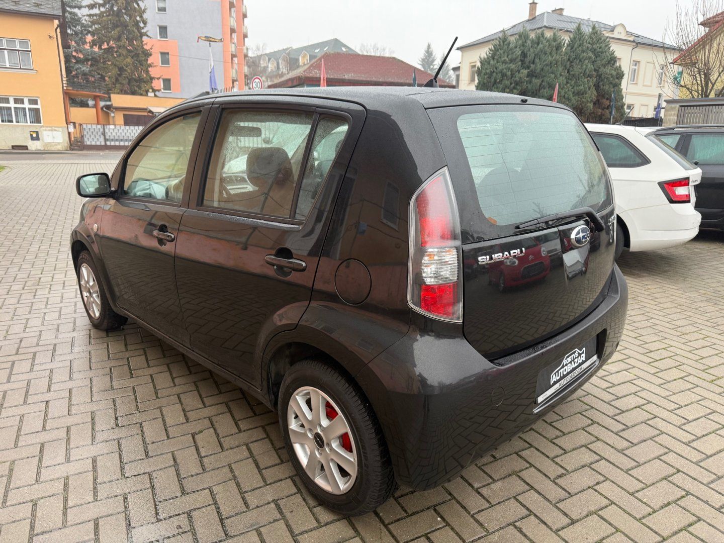 Subaru Justy, 1.0 - fotka 2