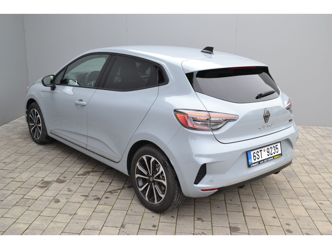 Renault Clio, FULL HYBRID TECHNO E-TECH 145 - fotka 3