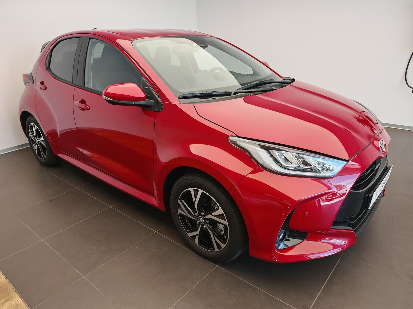 Toyota Yaris, 1.5 Hybrid Style - fotka 6