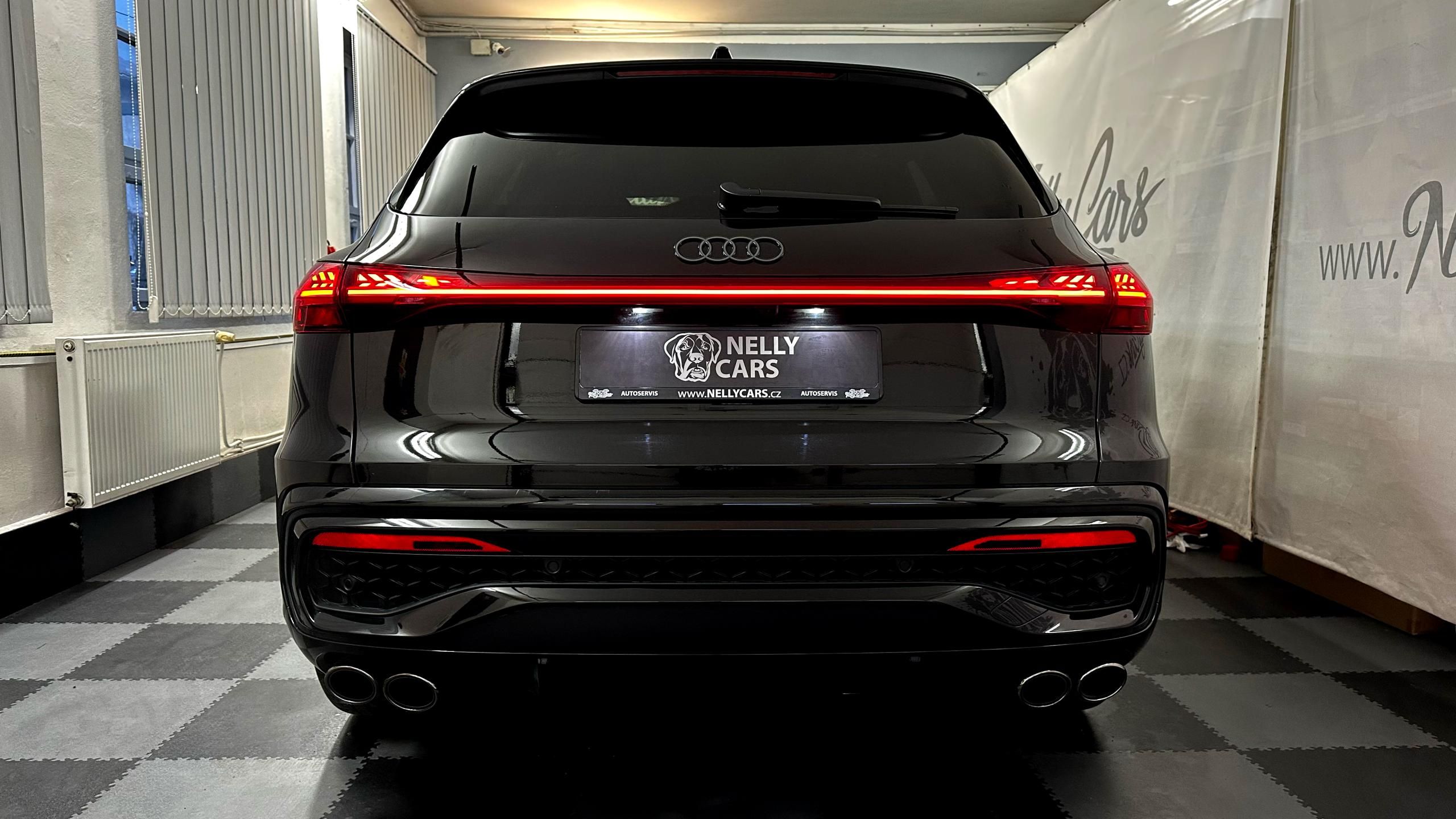 Audi SQ5, STAV NOVÉHO VOZU / ZÁRUKA - fotka 5
