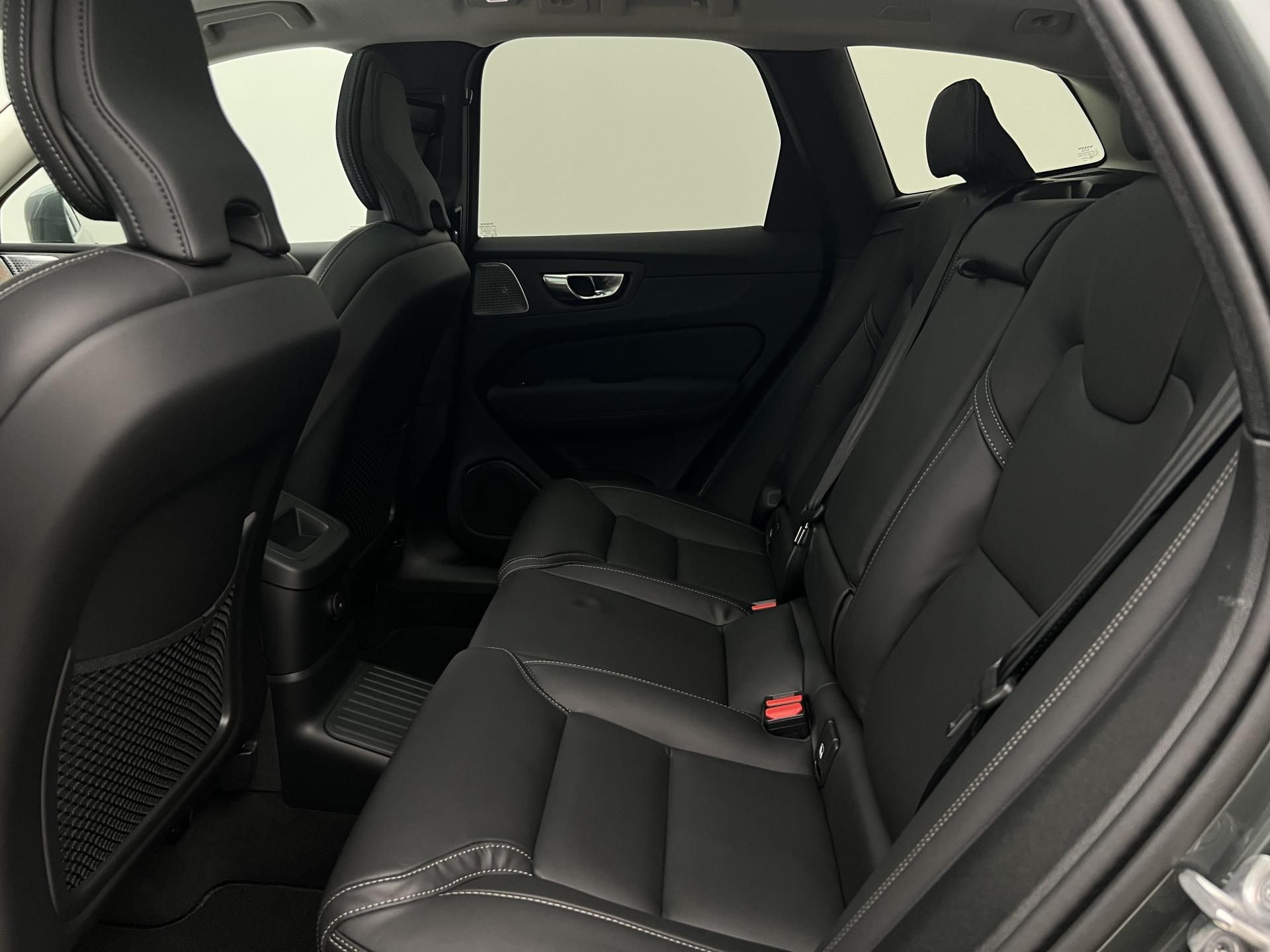 Volvo XC60, T6 AWD RECHARGE ULTRA AUT - fotka 5