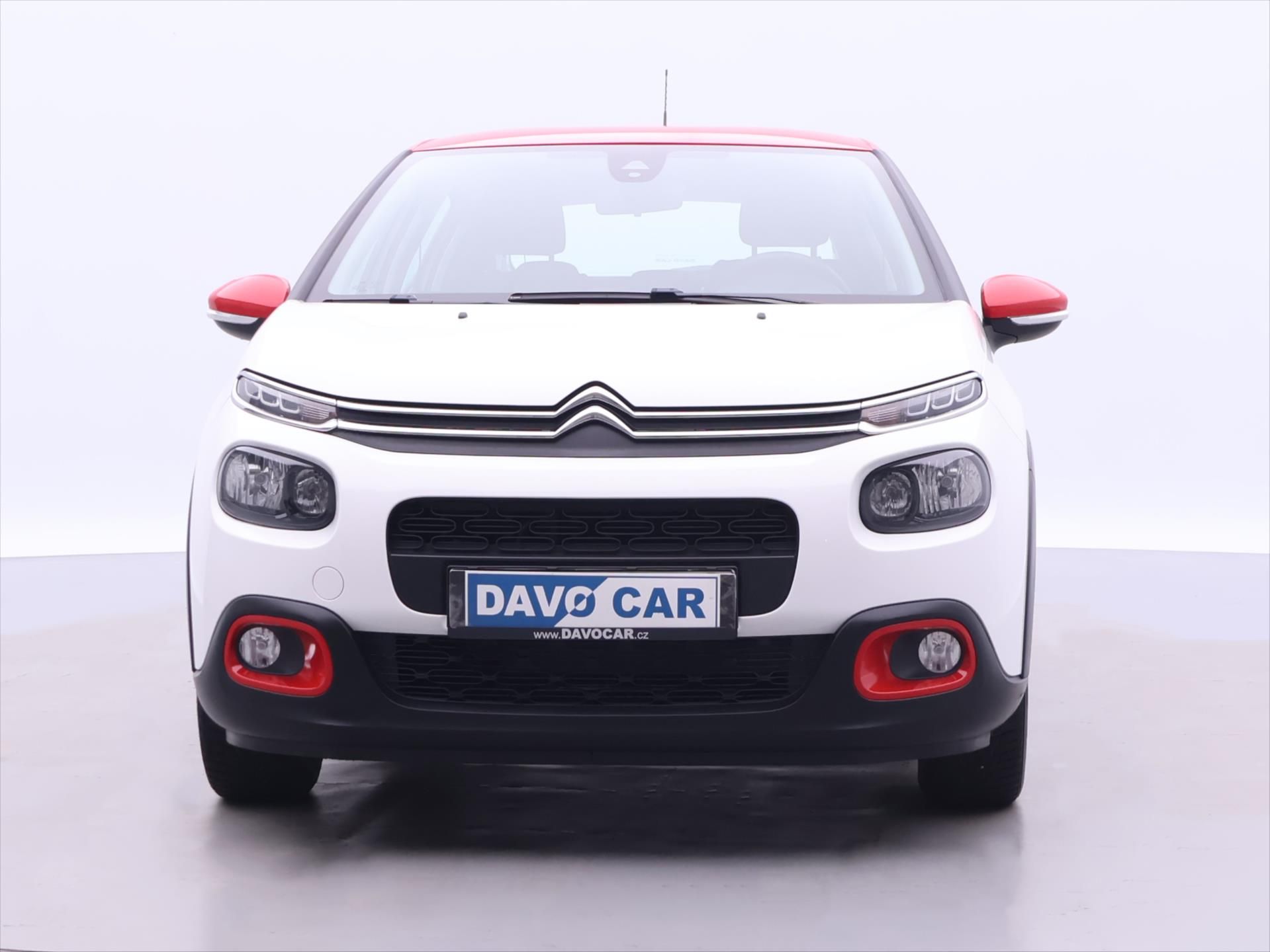 Citroën C3, 1,2 PT 60kW CZ Shine Serv.Knih - fotka 2