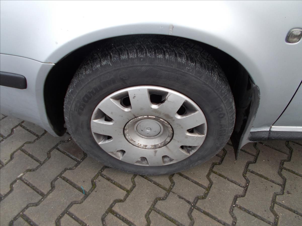 Škoda Octavia, 1,9 TDI ČR KLIMA NOVÁ STK NOVÉ - fotka 5