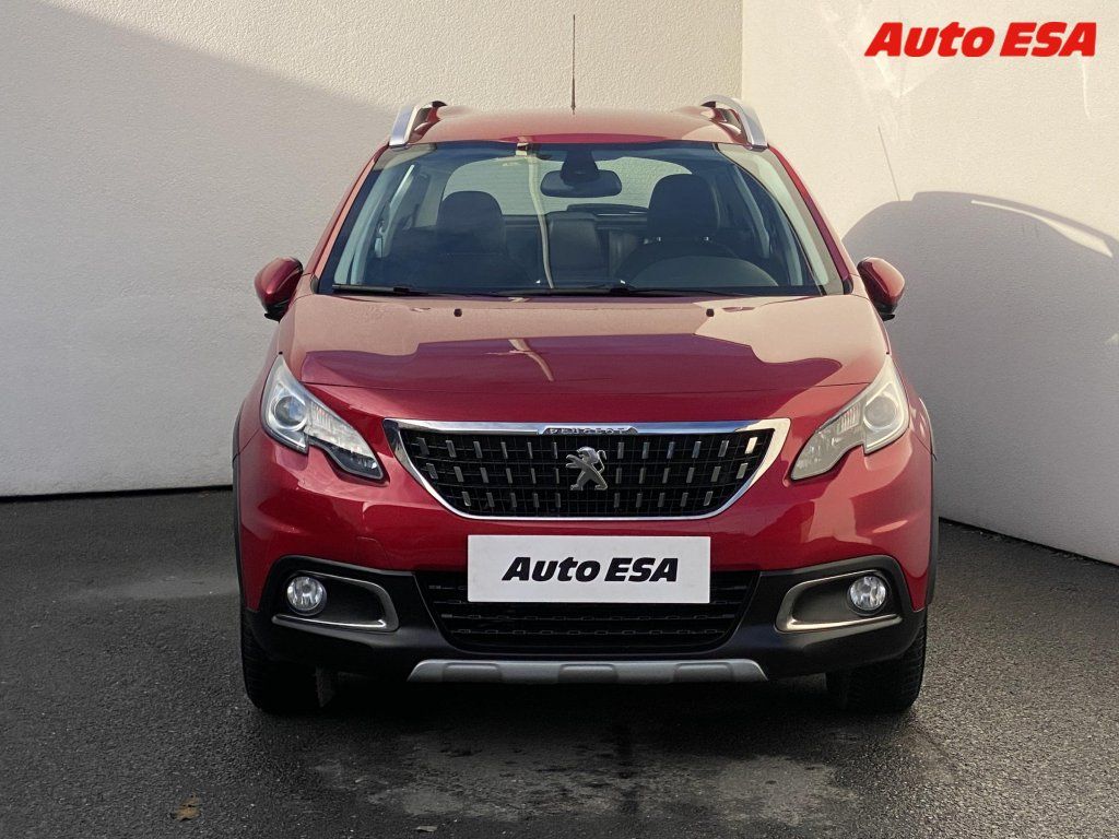 Peugeot 2008, 1.2PT,Allure,AT,navi - fotka 2
