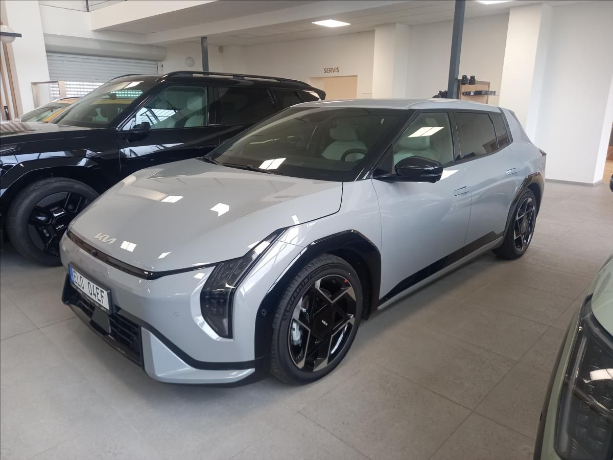 Kia EV4, 4x2 GT-LINE 150 KW - fotka 2