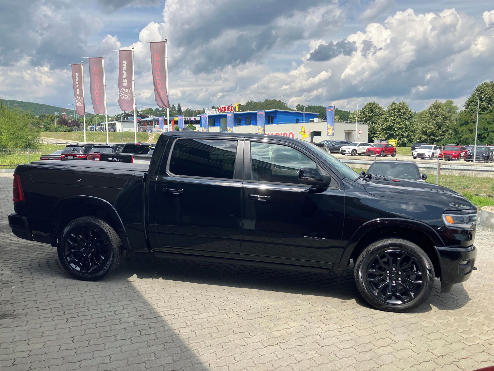 RAM 1500, 3.0 I6 548k LIMITED NIGHT-RED - fotka 3