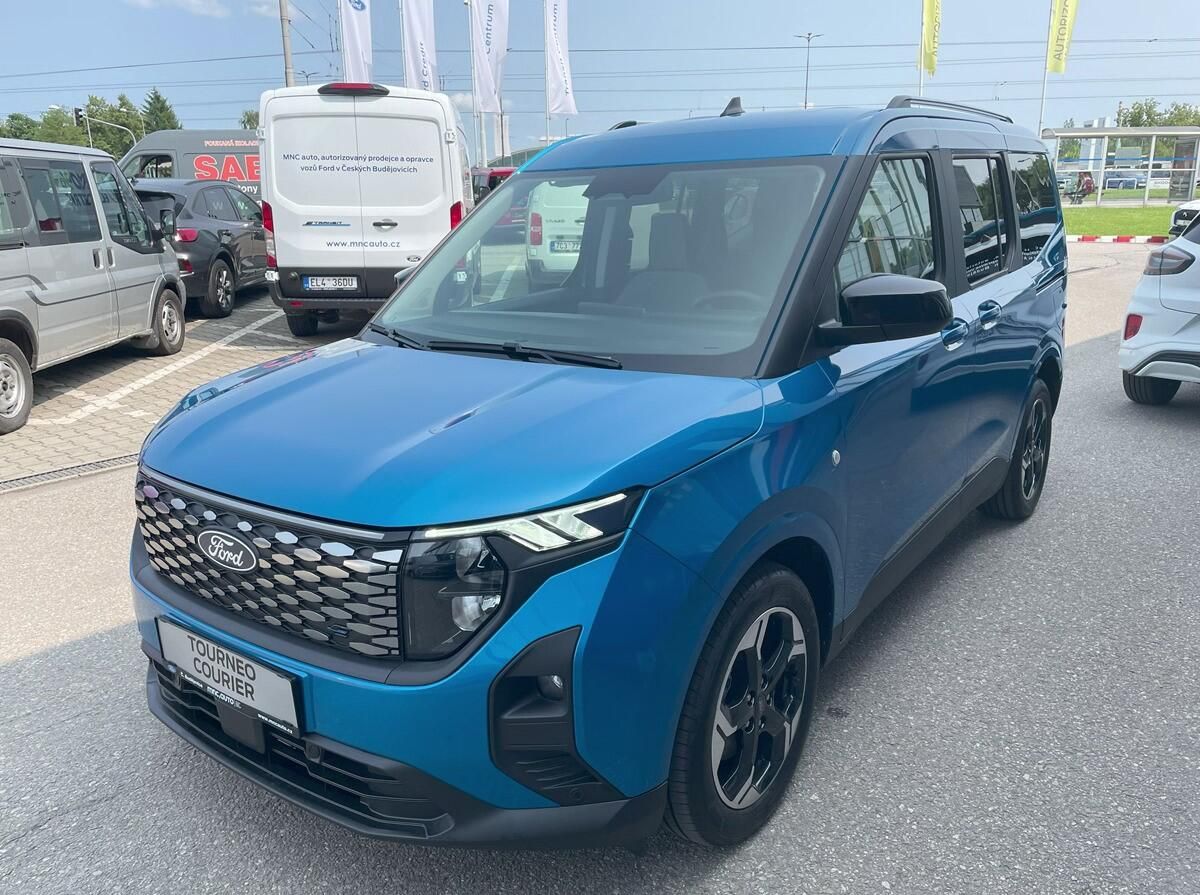 Ford Tourneo Courier, Titanium, Tourneo, 43 kWh Elek - fotka 3