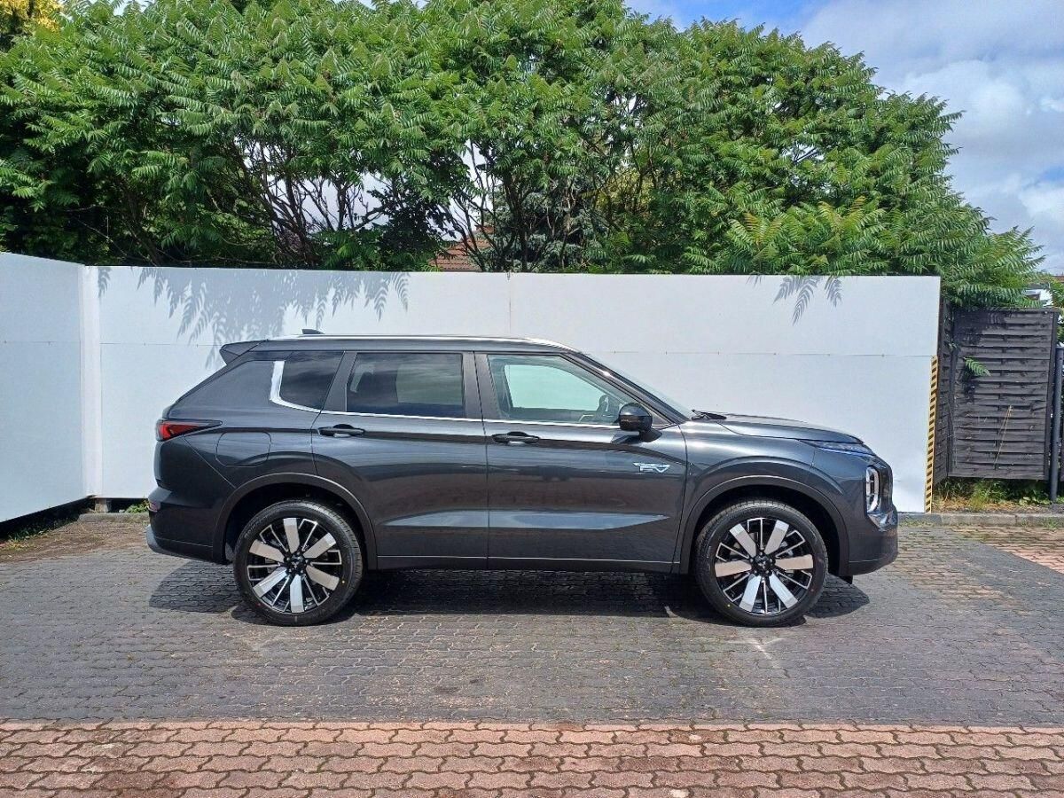 Mitsubishi Outlander, Intense 2,4 MIVEC 2xelektromot - fotka 5