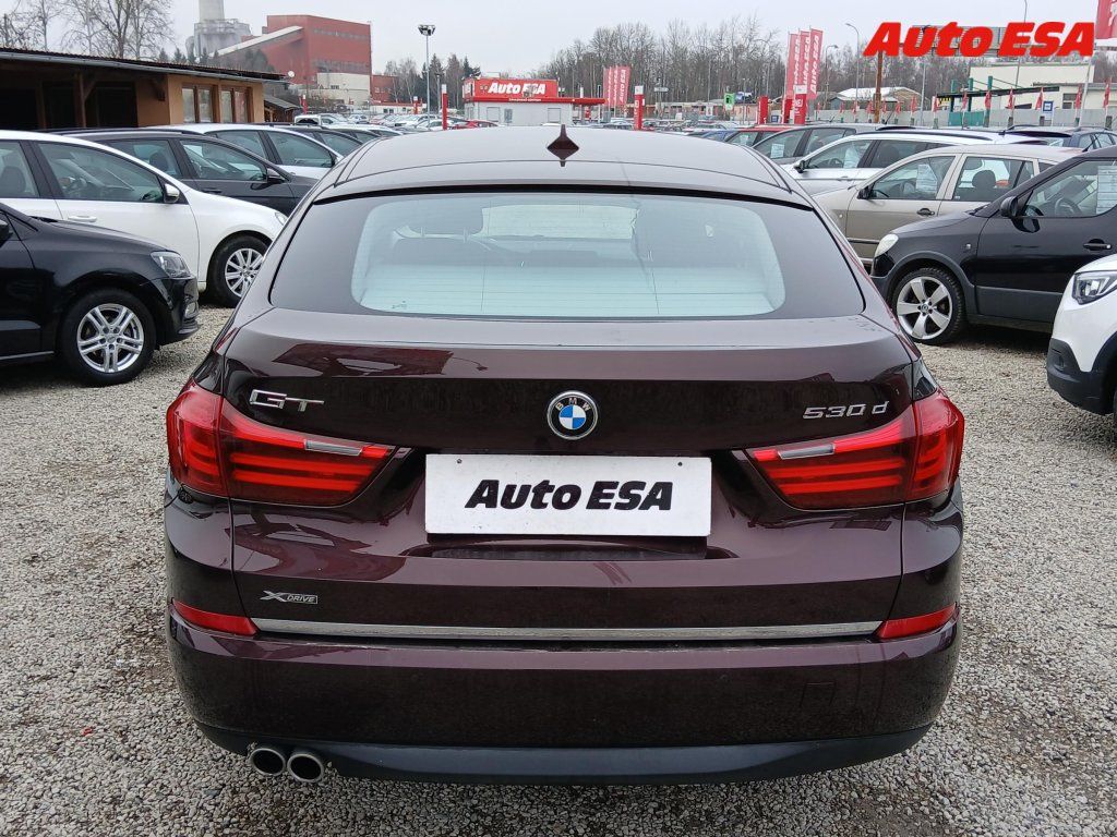 BMW Řada 5, 3.0 d GT 530xDrive,1.maj - fotka 5