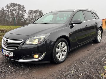 2.0 CDTi 125KW,BOSE,XENON,NAVI