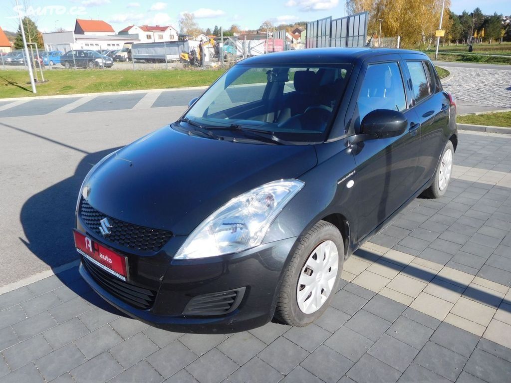 Suzuki Swift, 1.2i Sport, 66 kW, Klima - fotka 2
