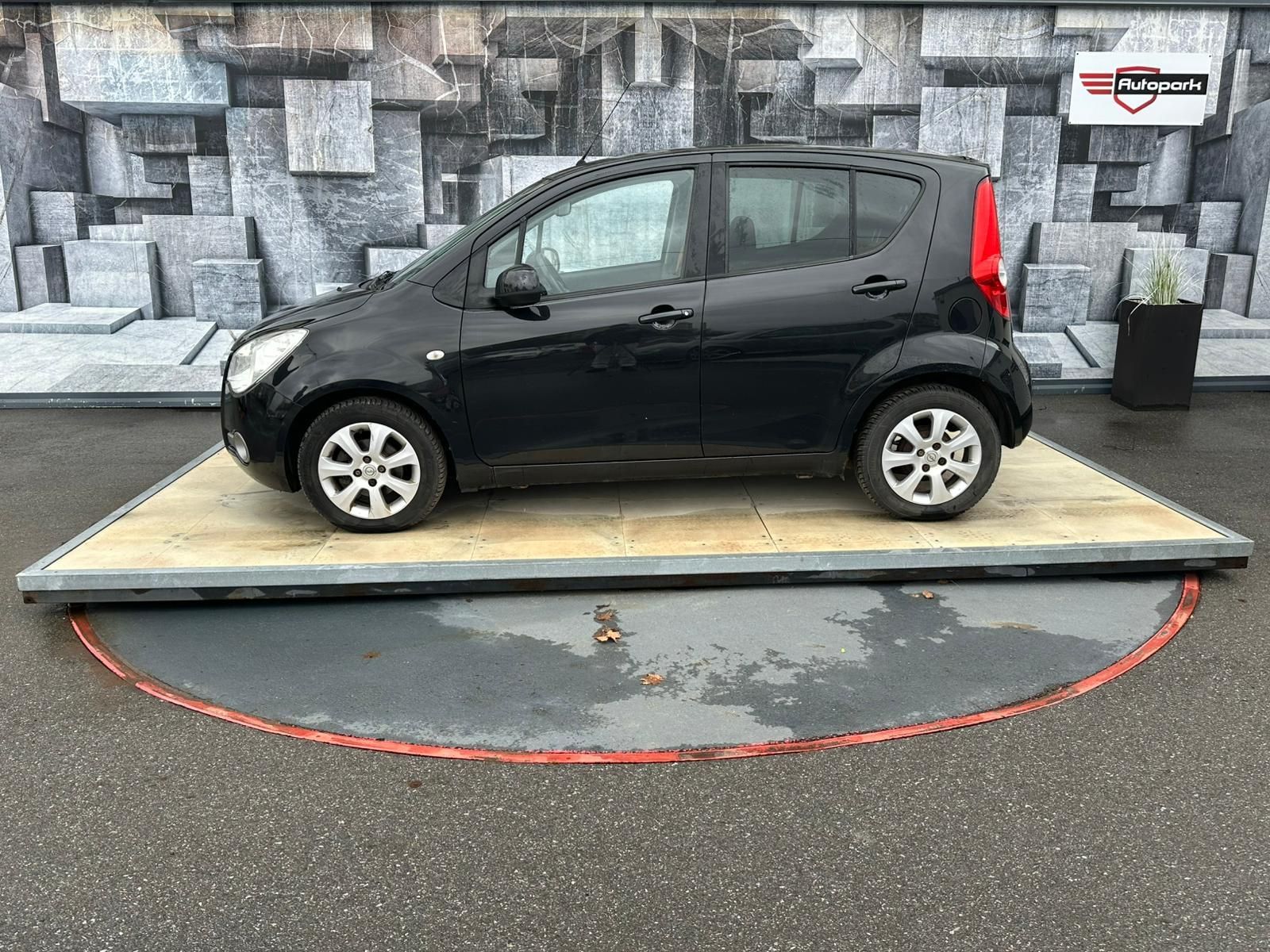 Opel Agila, 1.2i, 63KW - fotka 4