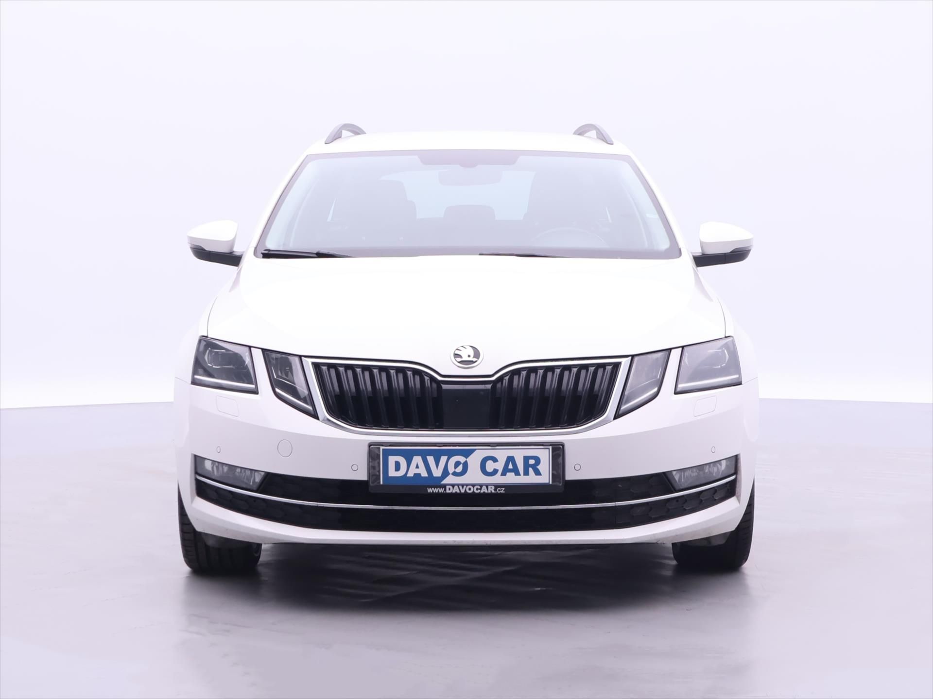 Škoda Octavia, 2,0 TDI DSG 4x4 CZ Style DPH - fotka 2