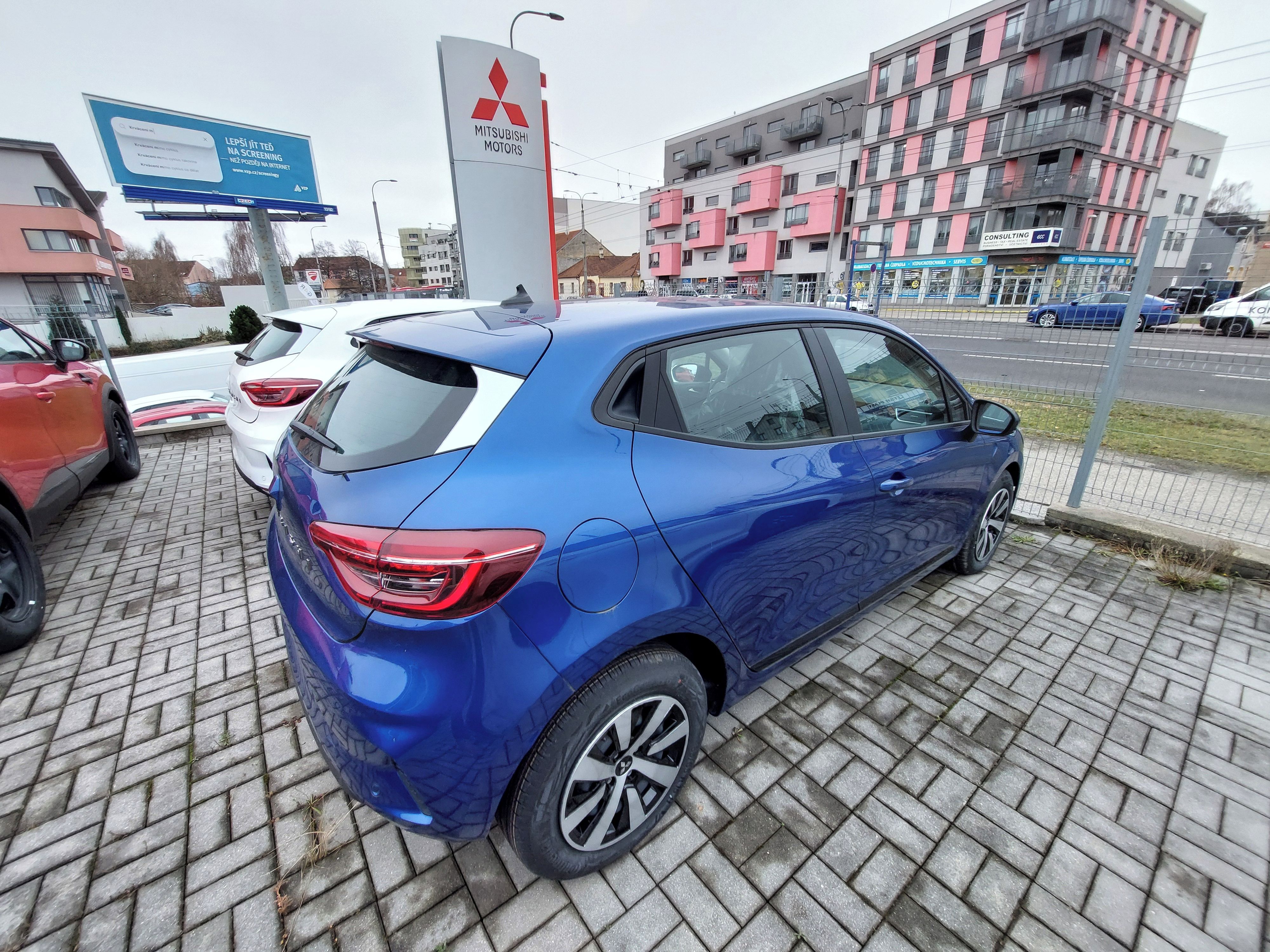 Mitsubishi Colt, 1.0 T- MPI INVITE 6MT MY25 - fotka 2