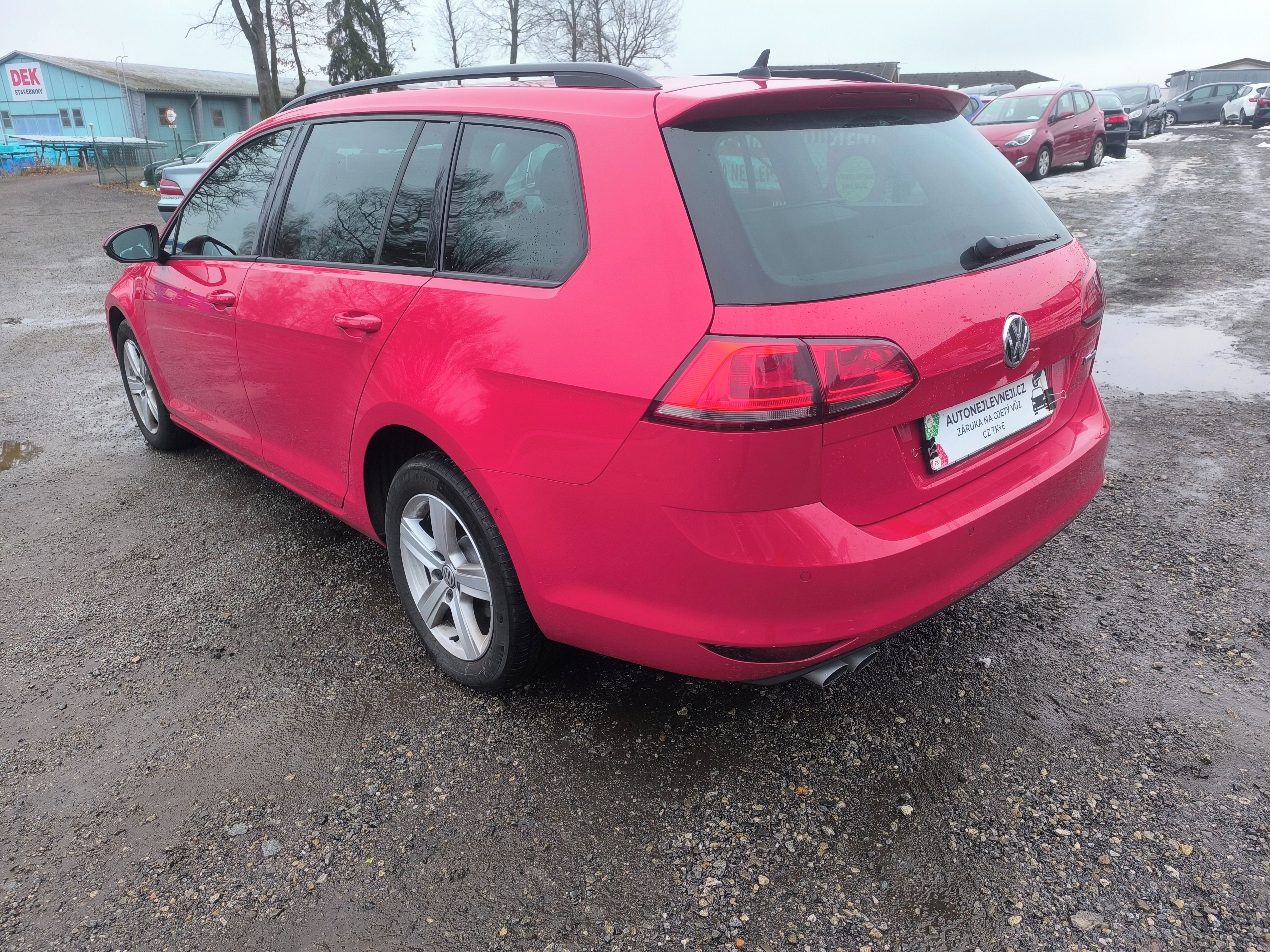Volkswagen Golf, 2.0TDI4X4,VÝBAVA,KRÁSNÝ,SERVIS - fotka 5
