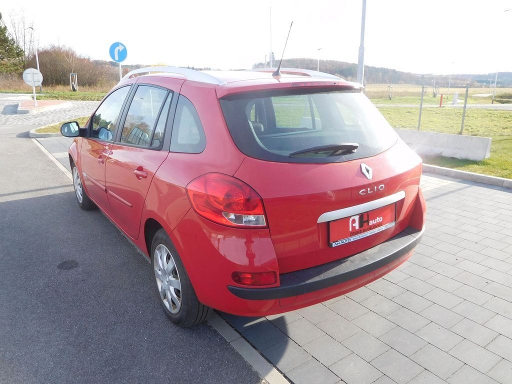 Renault Clio, Grandtour 1.2i 55 kW, Tempomat - fotka 5