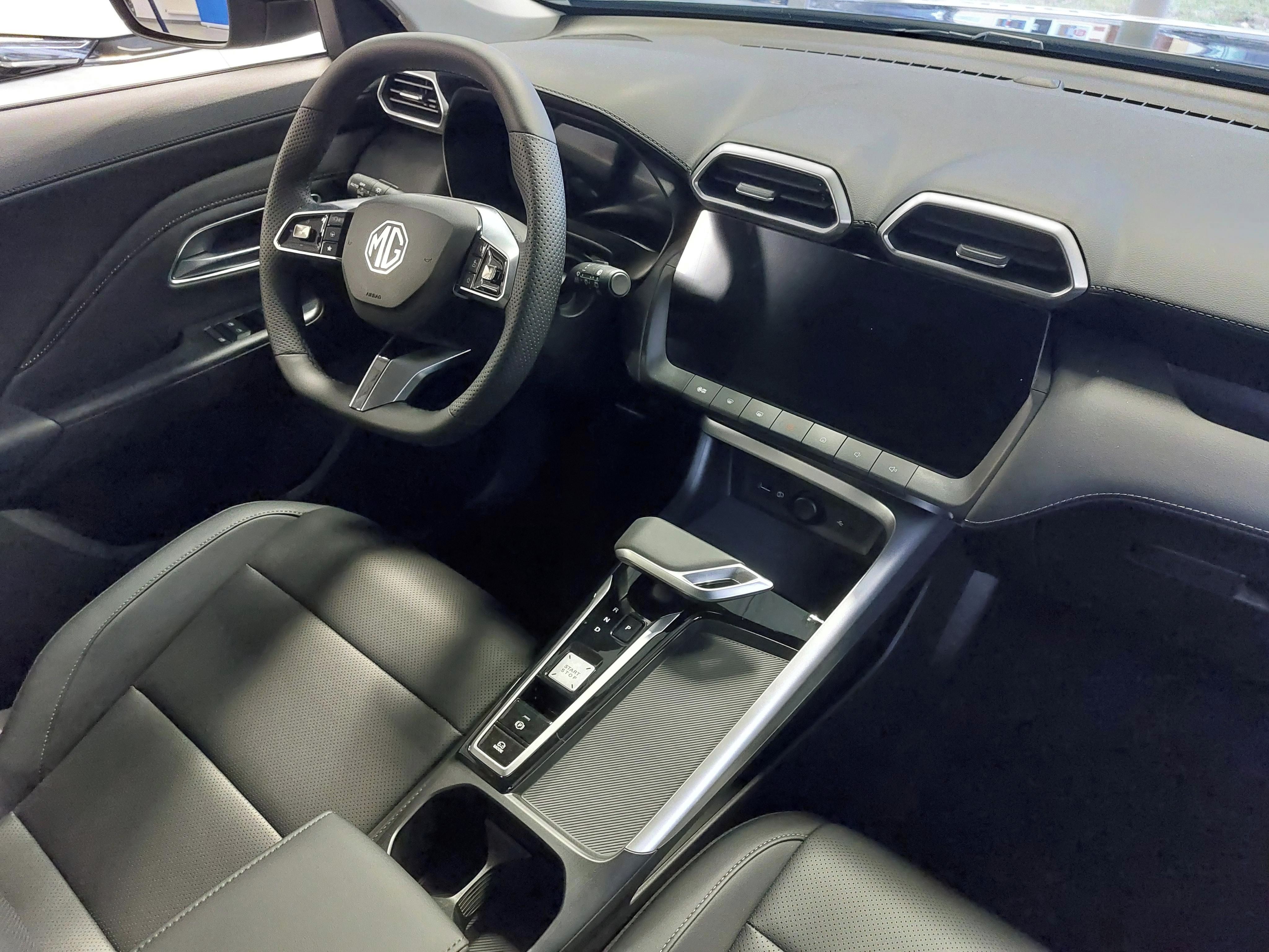 MG ZS, HEV EXCLUSIVE - fotka 4
