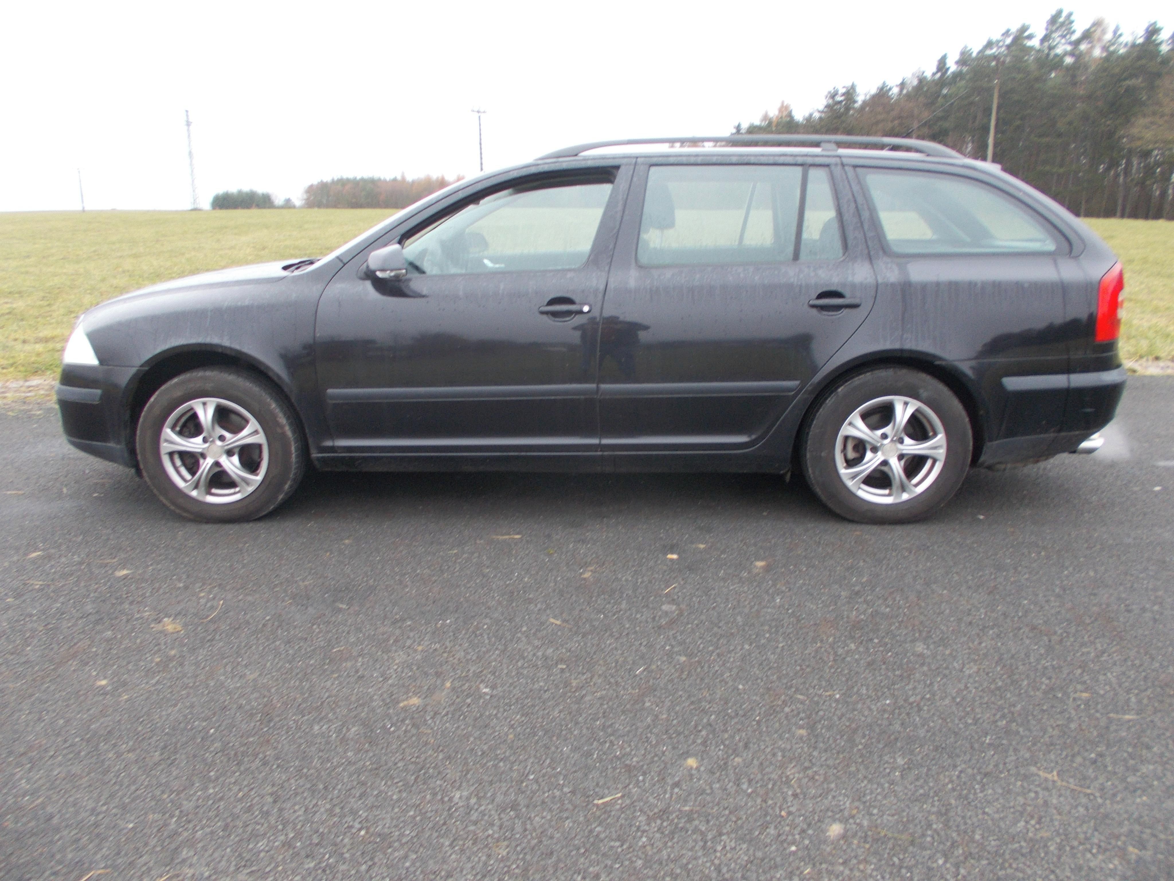 Škoda Octavia, 2,0 110 KW 127 000 km nová STK - fotka 2