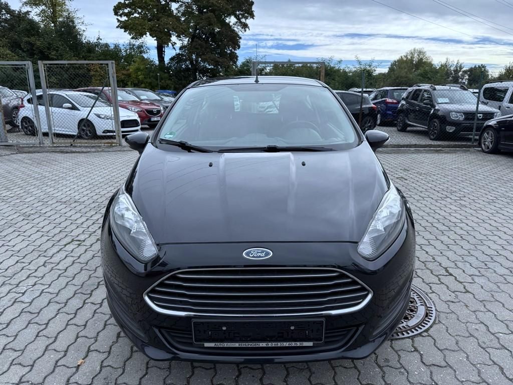 Ford Fiesta, 1.0i 74 kW klima - fotka 2