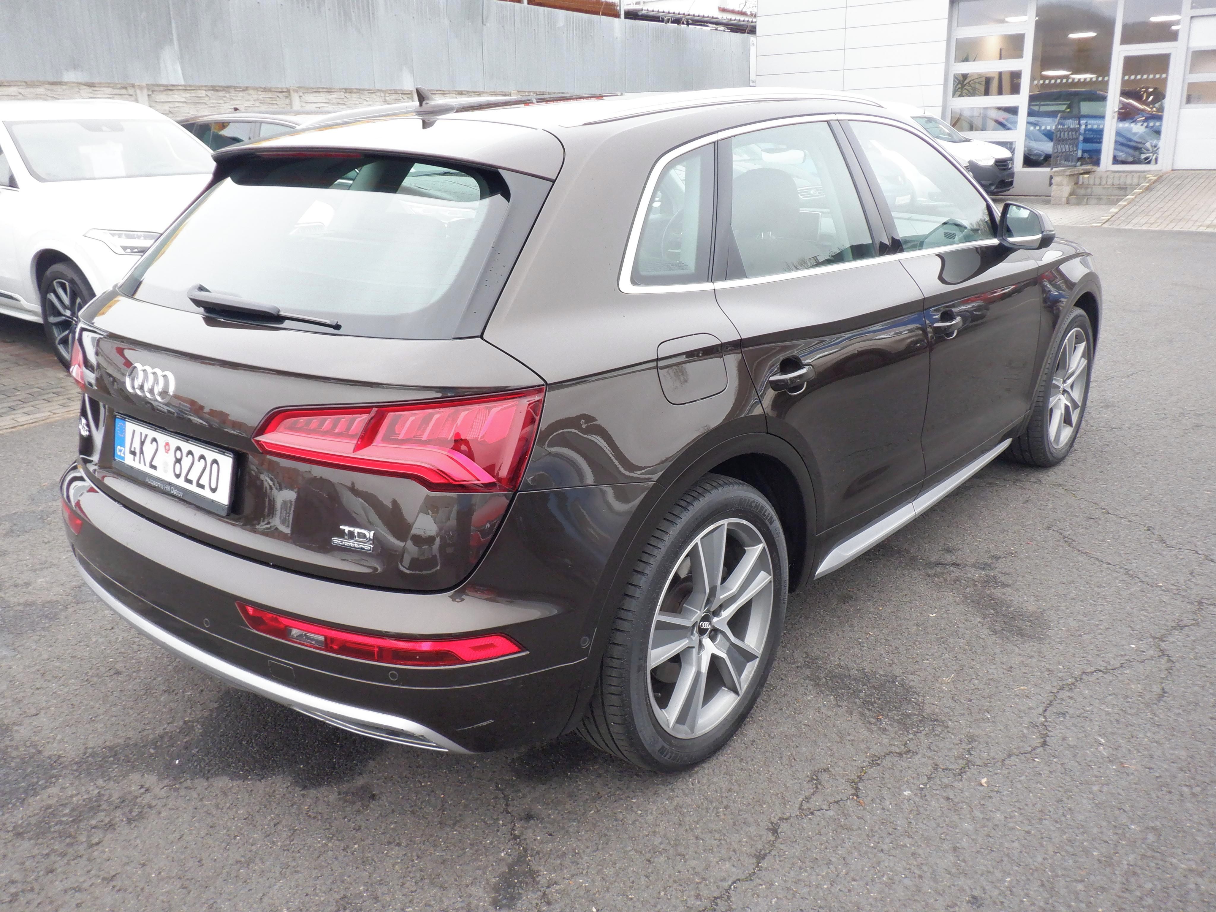 Audi Q5, 2.0 TDI Quattro STronic,1m.ČR - fotka 5