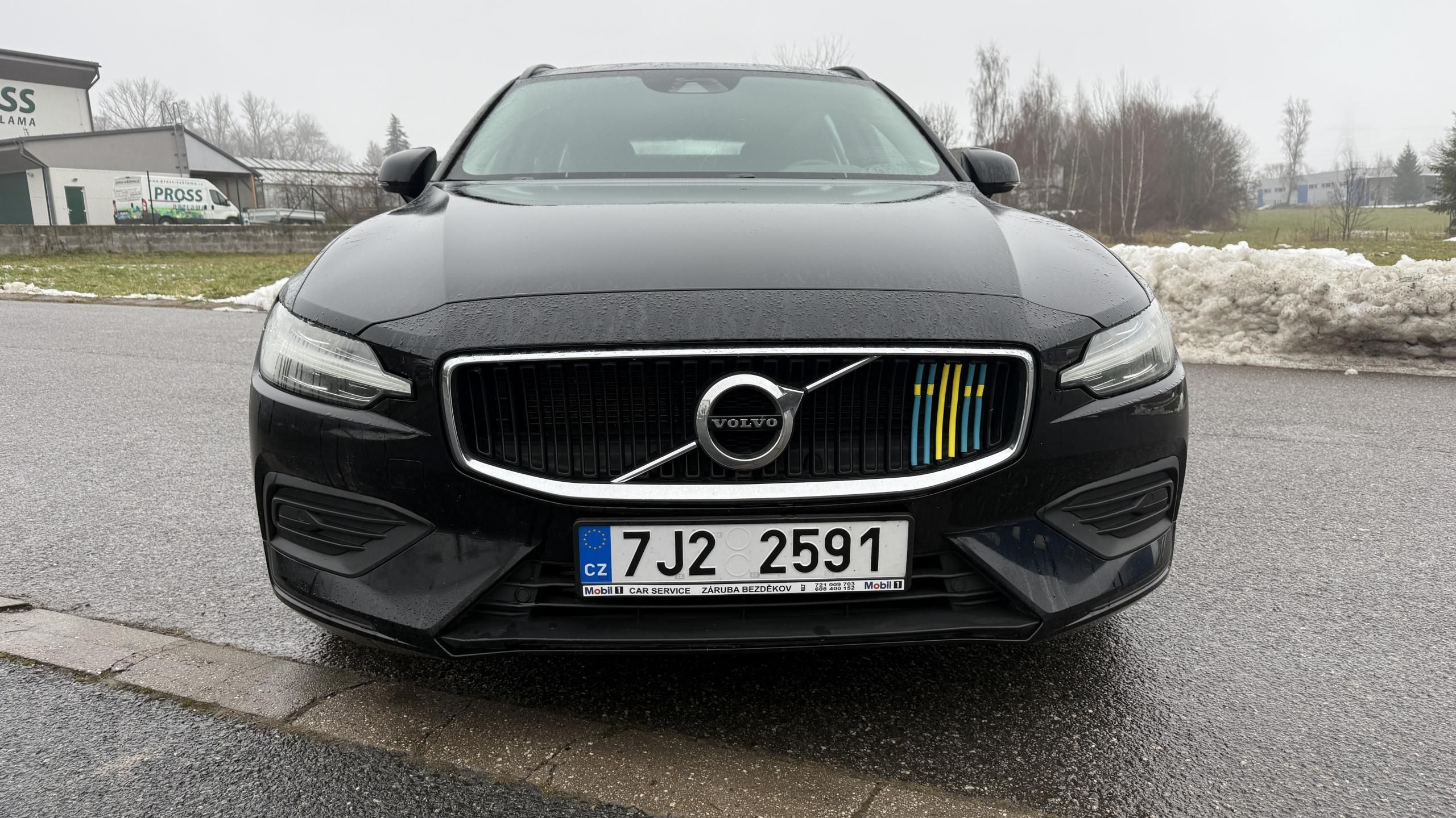 Volvo V60, D4 140KW AUTOMAT - fotka 3