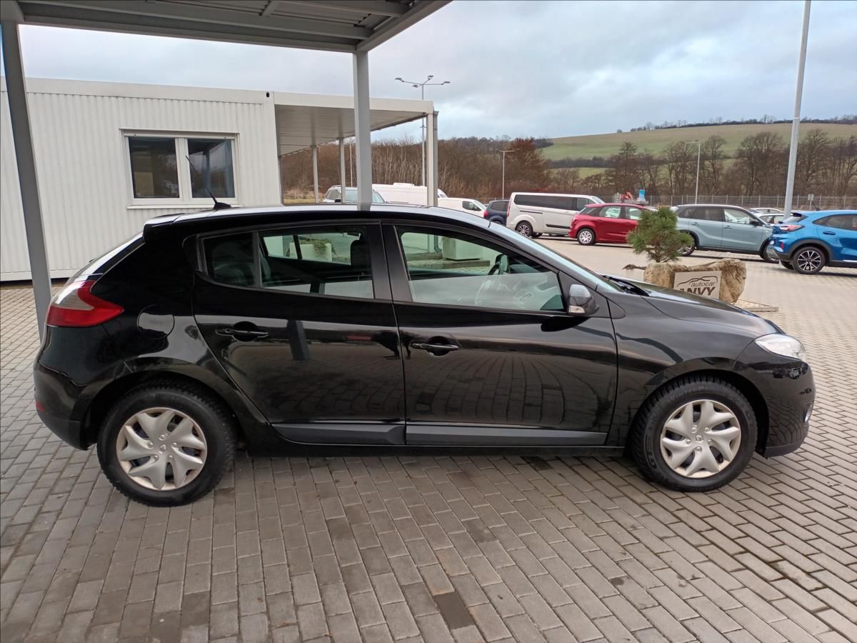 Renault Mégane, 1,6 16V,81KW,KLIMA,PARKING,KOL - fotka 4