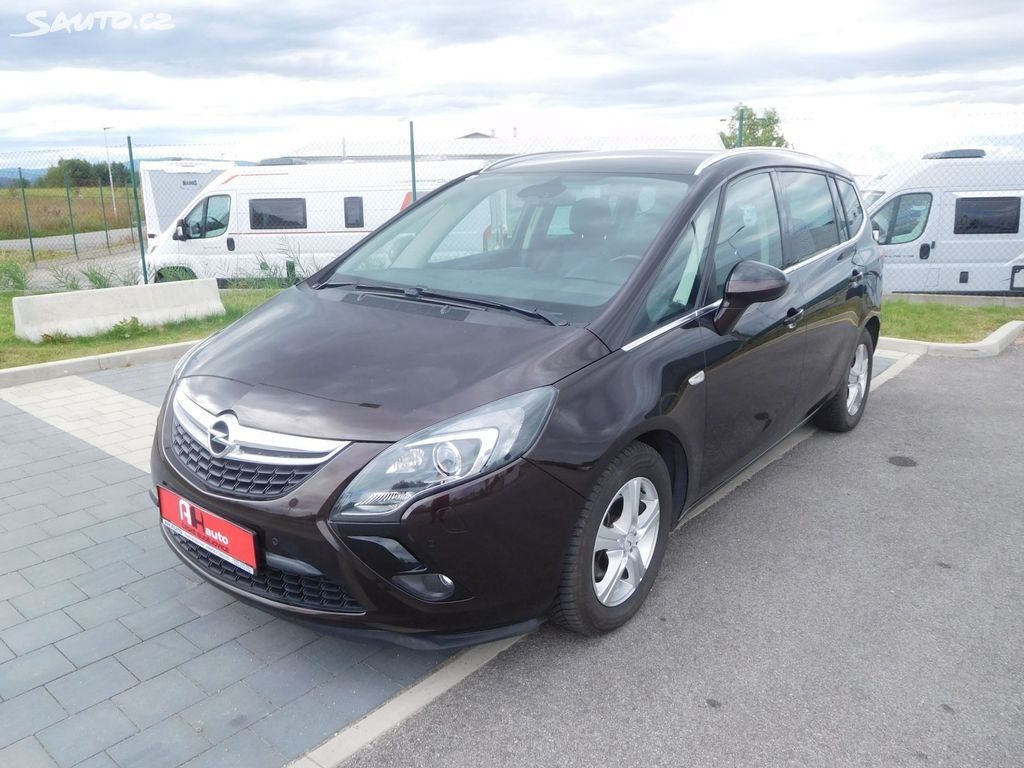 Opel Zafira, Tourer 2.0CDTi, 96kW, 7.Míst - fotka 2