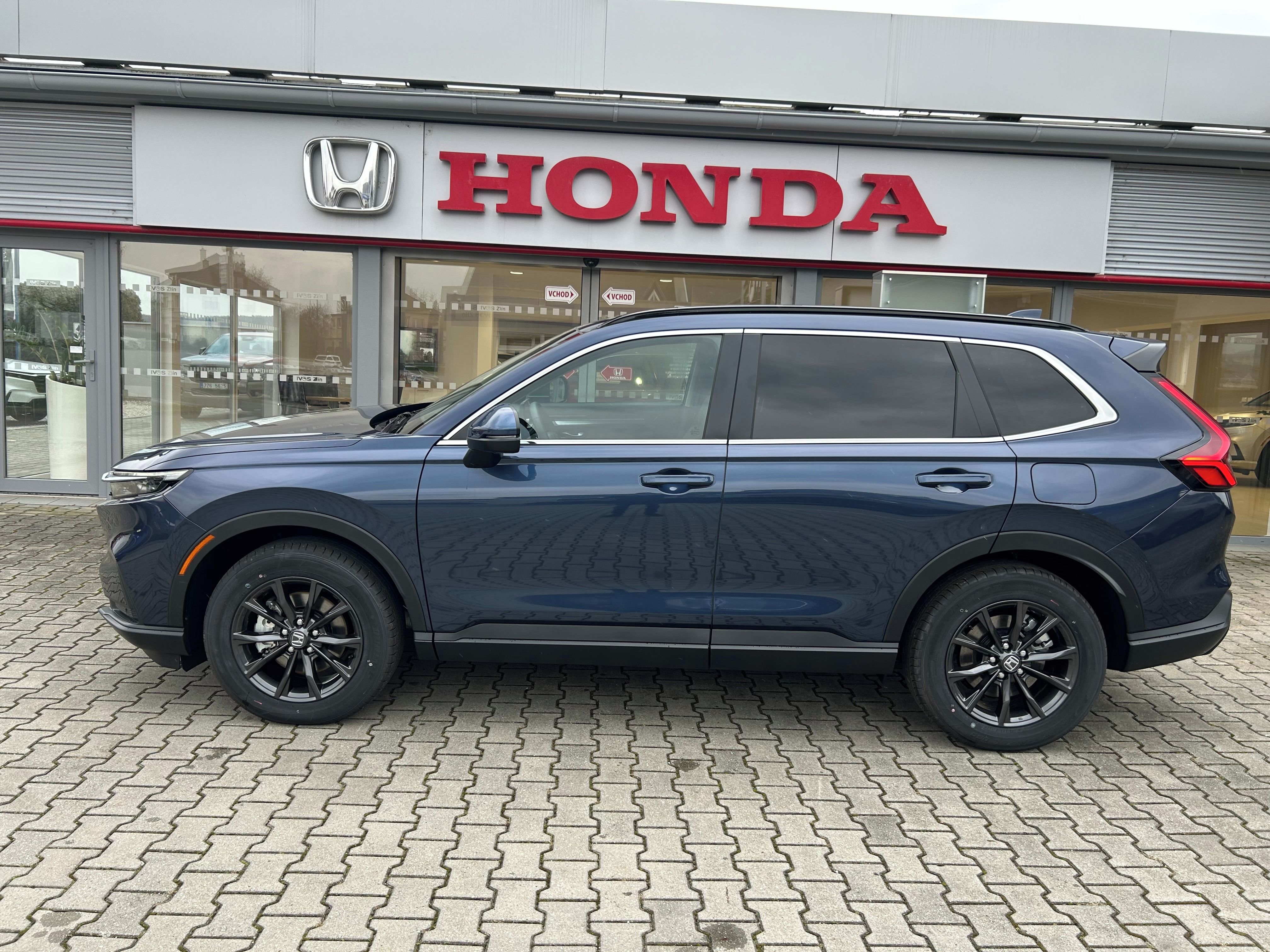 Honda CR-V, 2,0 e:HEV ADVANCE - fotka 2