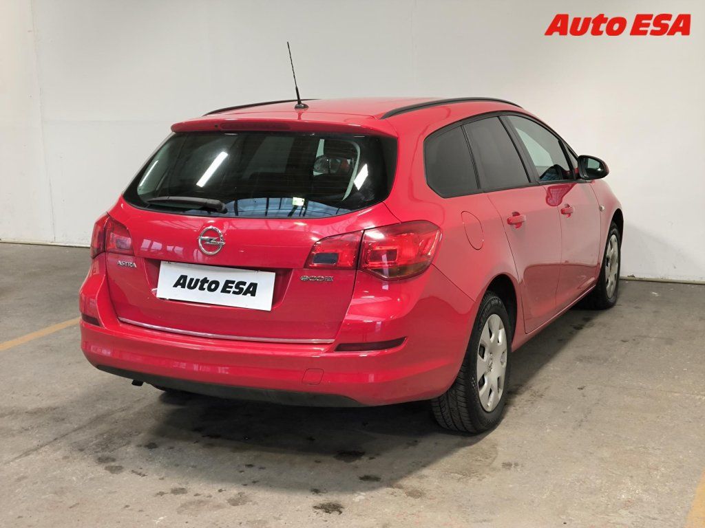 Opel Astra, 1.4i,AC - fotka 6