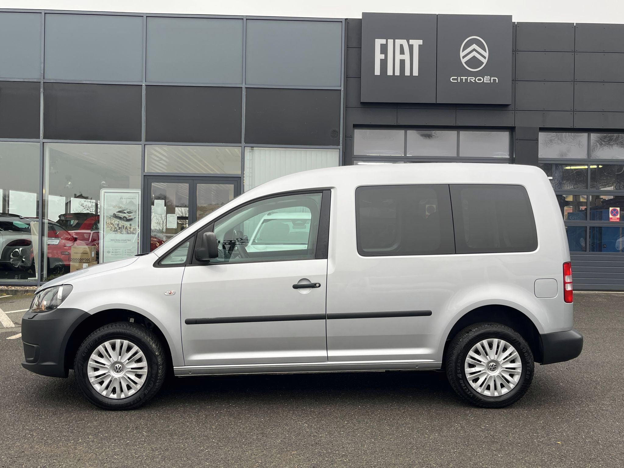 Volkswagen Caddy, 1.2 TSI 63 kW ZÁRUKA SERVIS - fotka 3