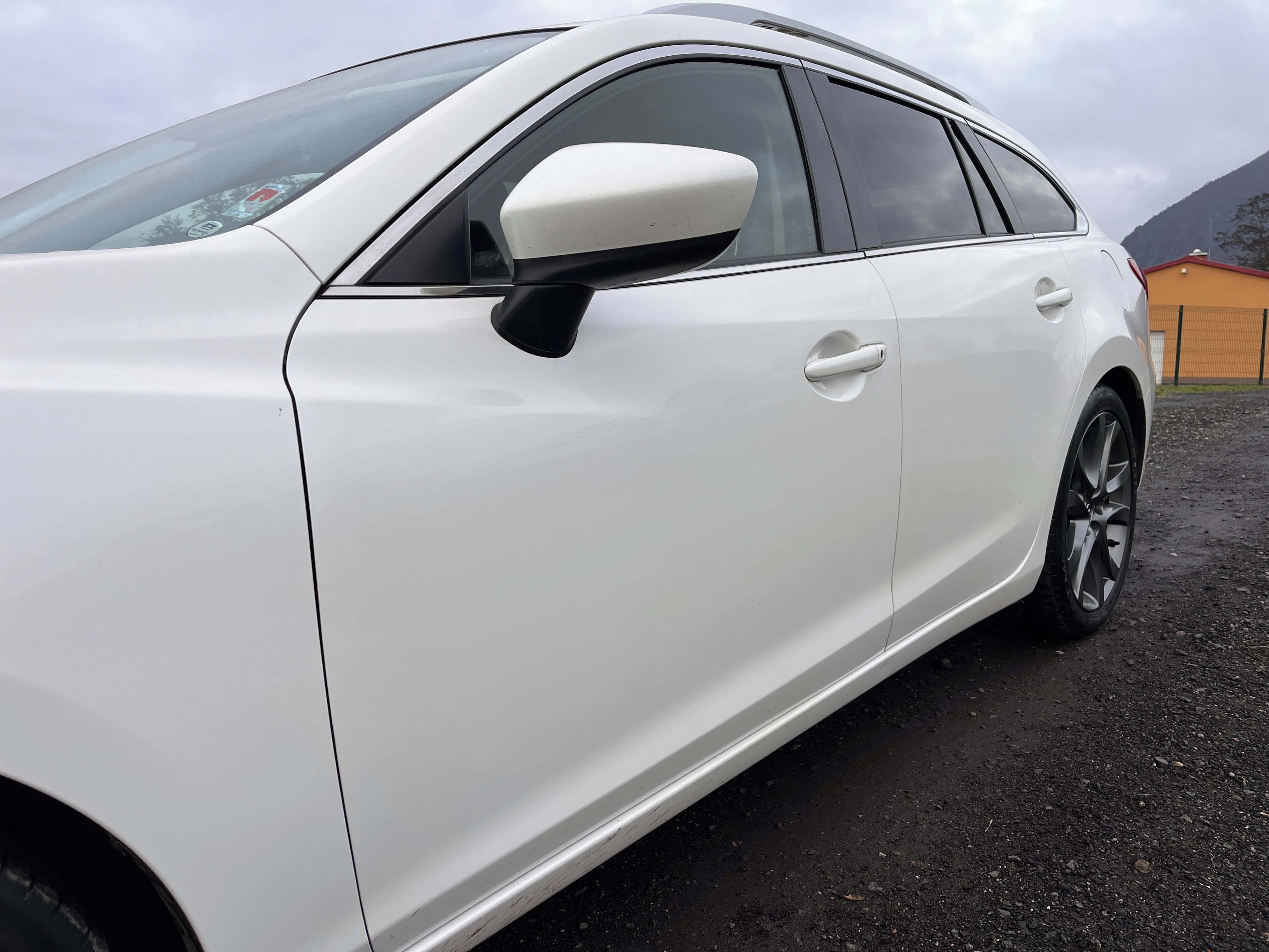 Mazda 6, 2.0i 121KW AT,XENONY,ALU19,TZ - fotka 5
