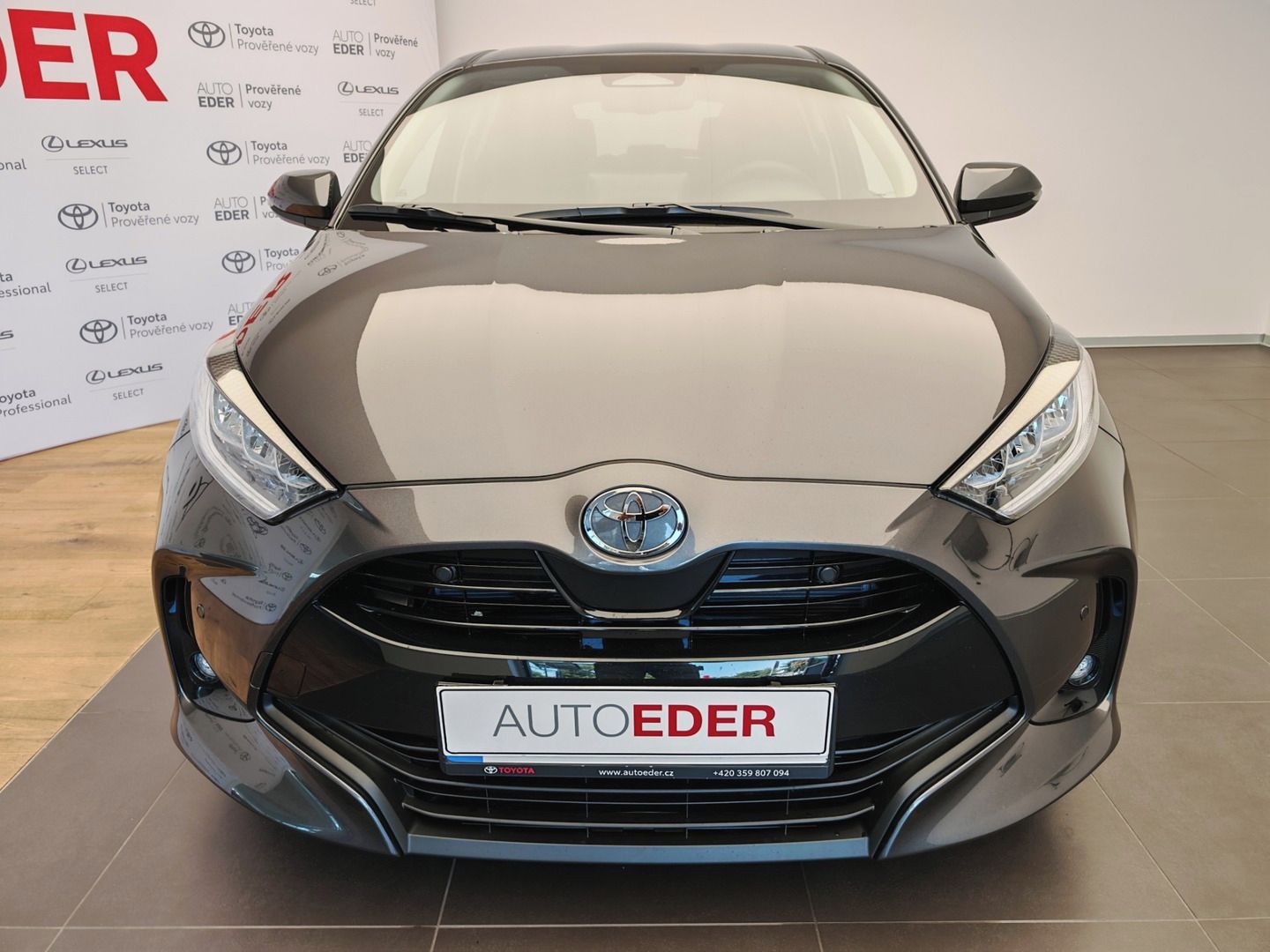 Toyota Yaris, 1.5 Hybrid Style - fotka 2