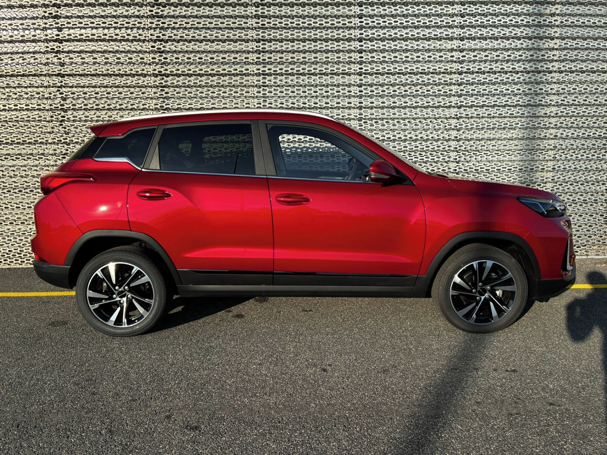 BAIC X35, LUXURY 1,5T 100kW 6/MT 4x2 - fotka 5