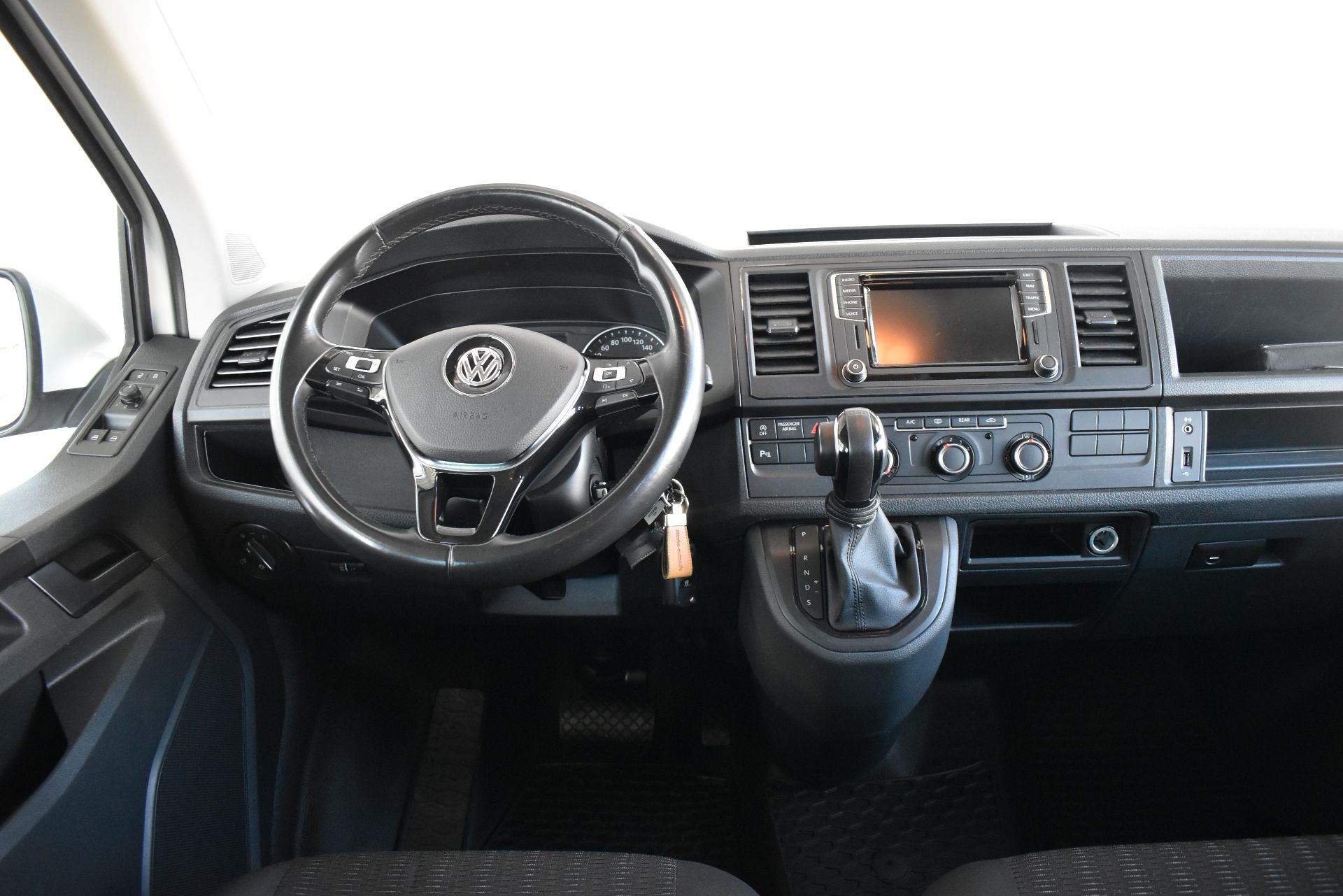 Volkswagen Caravelle, 2.0TDI 150kW DSG, MAXI, 8míst - fotka 5