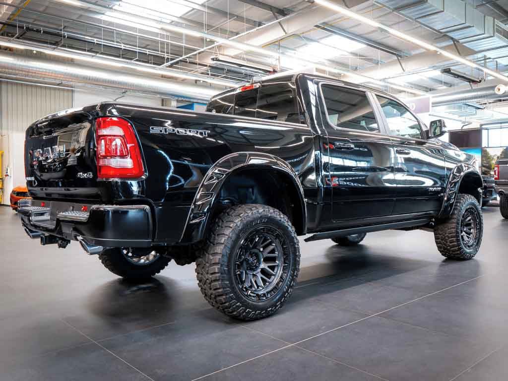 Dodge Ram, 5.7 V8 Laramie 6" LIFT LPG - fotka 6
