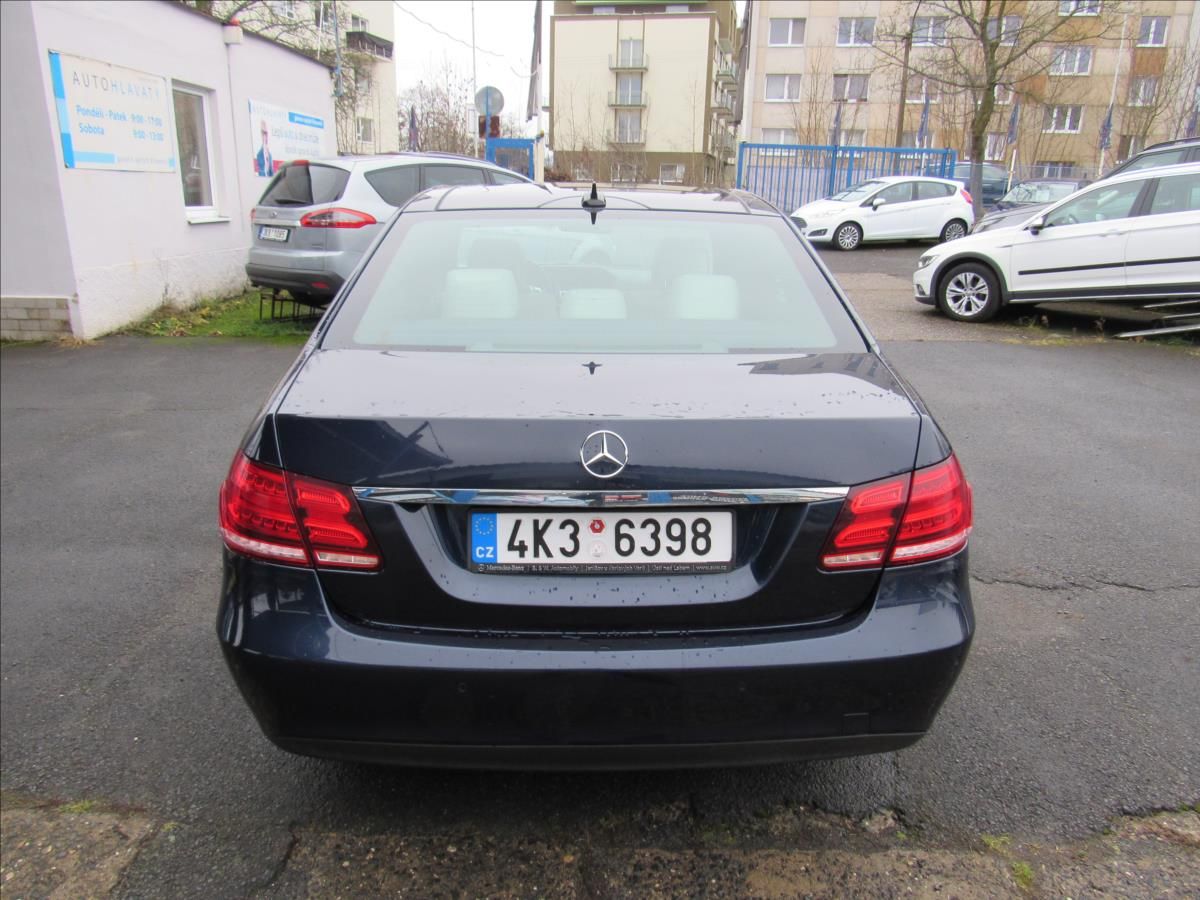 Mercedes-Benz Třídy E, 3,0 CDi 350 Bluetec 4MATIC - fotka 5